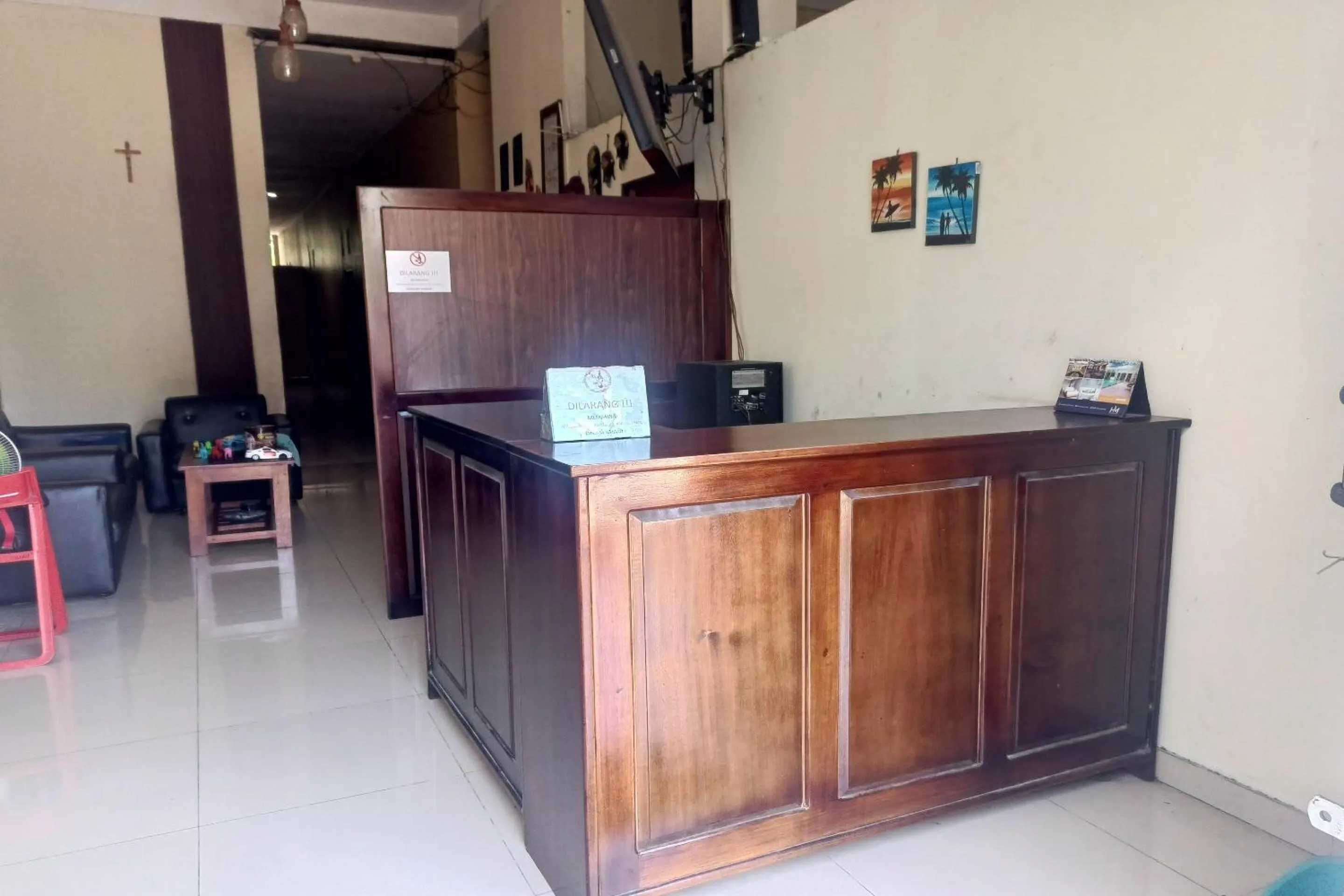 Lobby or reception in OYO 93774 Khaira Kos Dan PenginapanNearYani Heahlerr