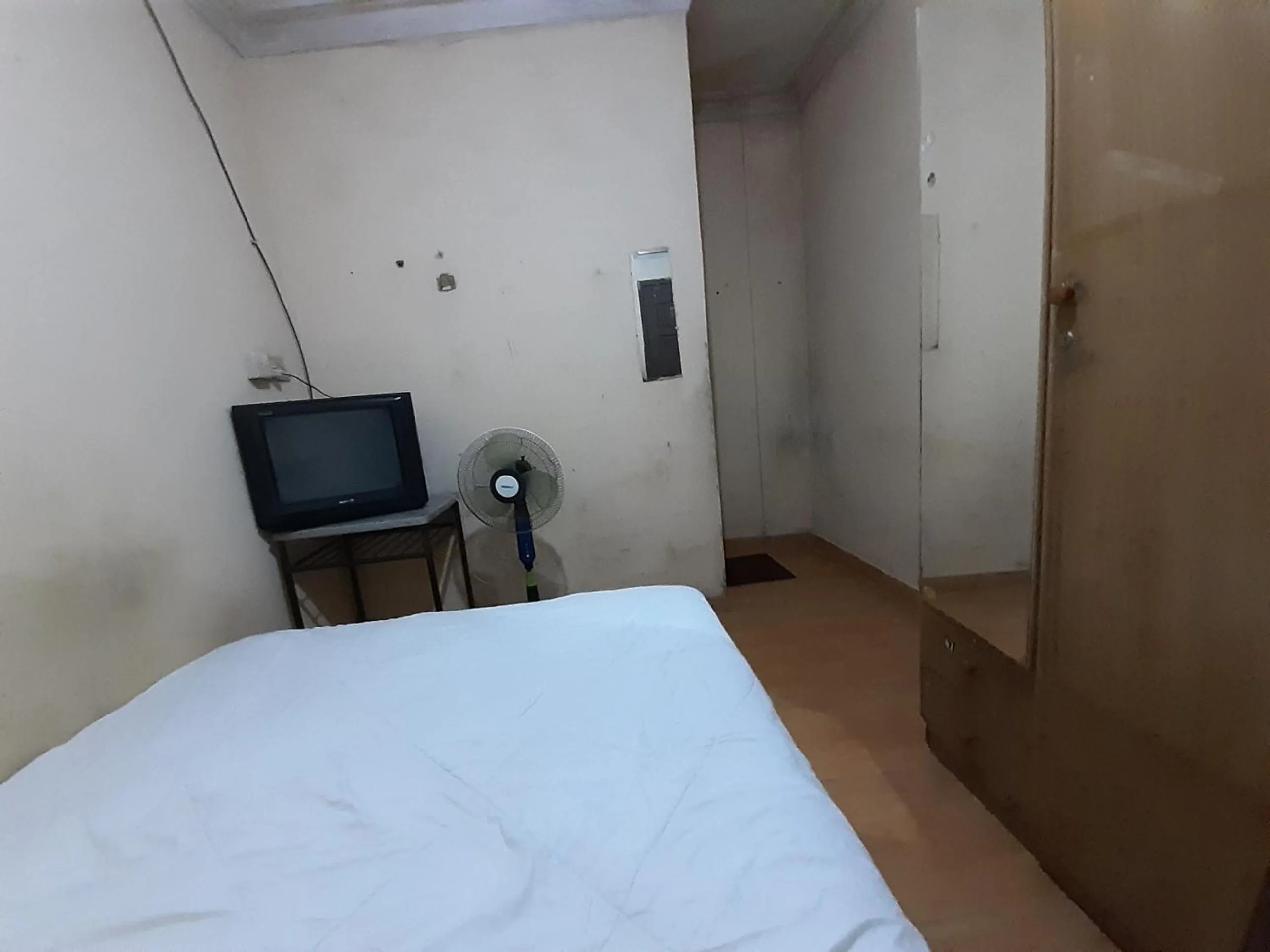 Bedroom, Bed in Hotel O Intan HomestayNearAnugrah Sinar Lautan