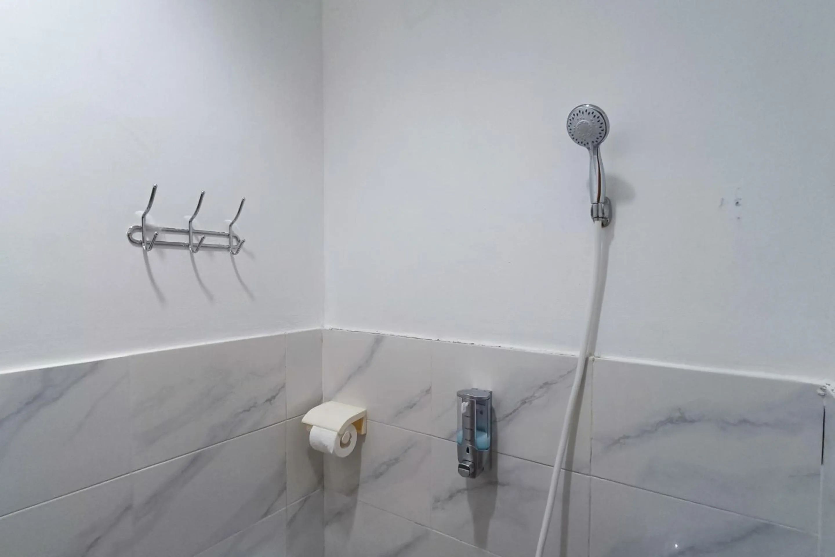 Bathroom in Hotel O Bumi Tenang Homestay