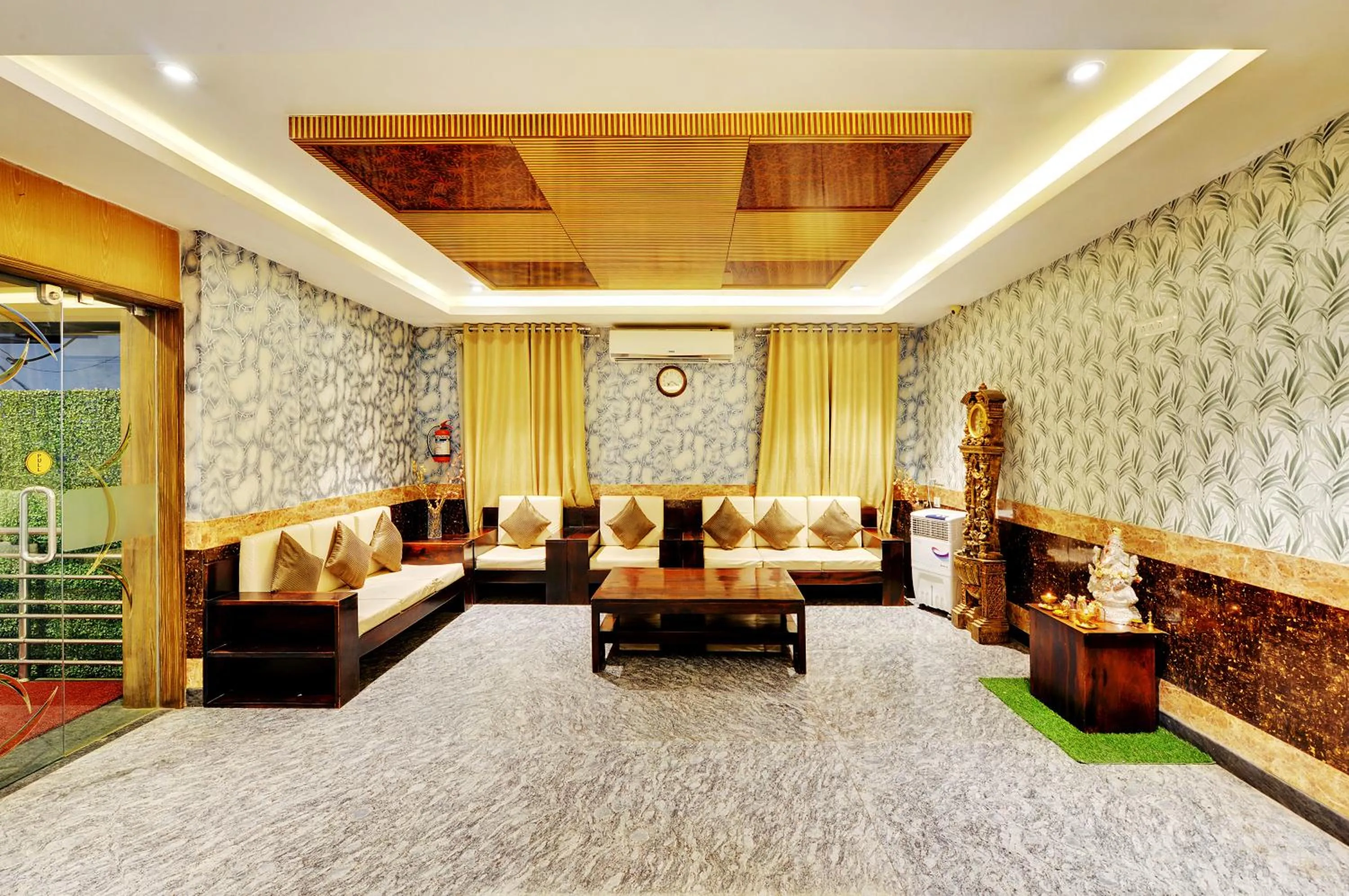 Seating area in Hotel Vista Suites, Bangalore