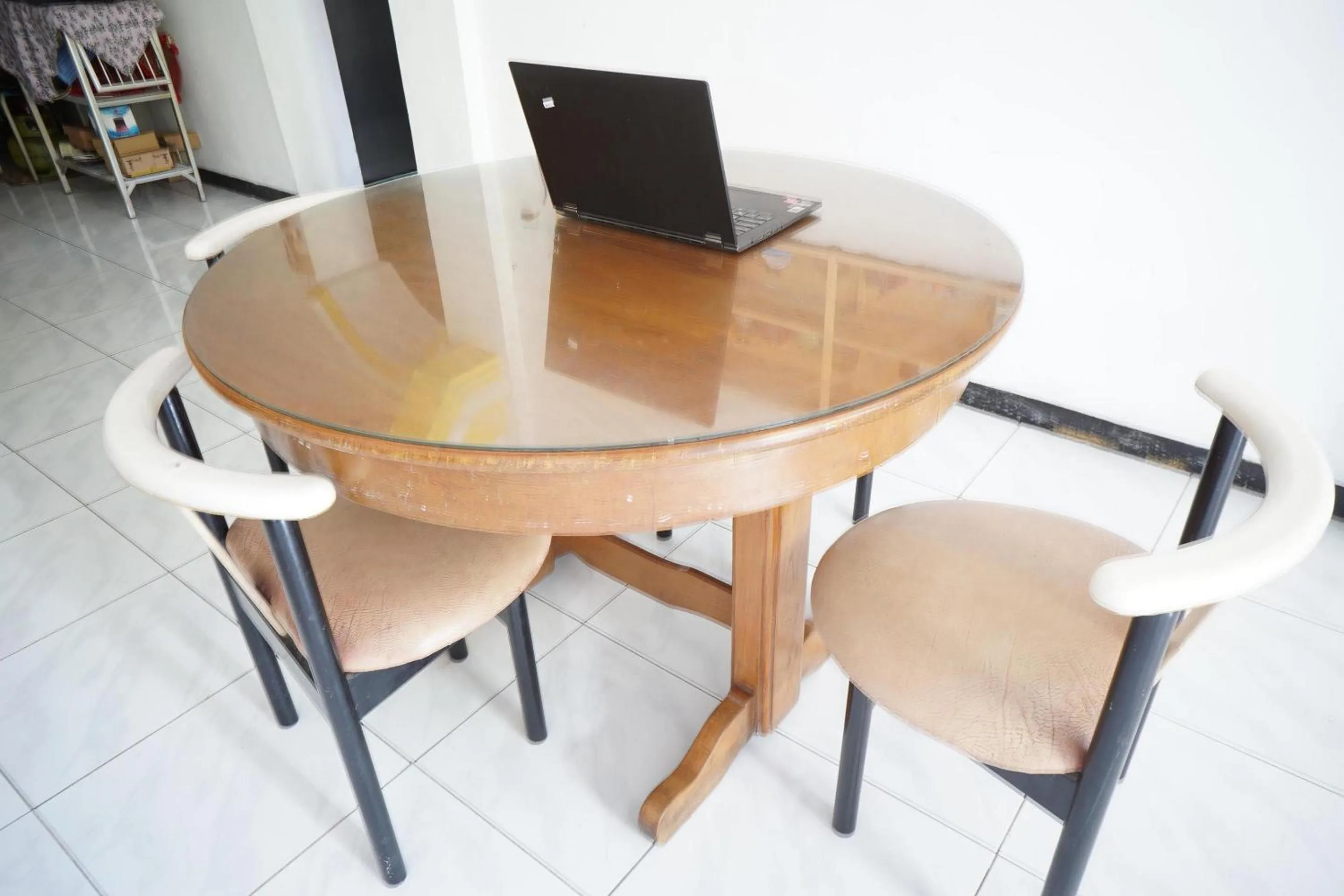 Lobby or reception in Hotel O Guest House Akbarrinna