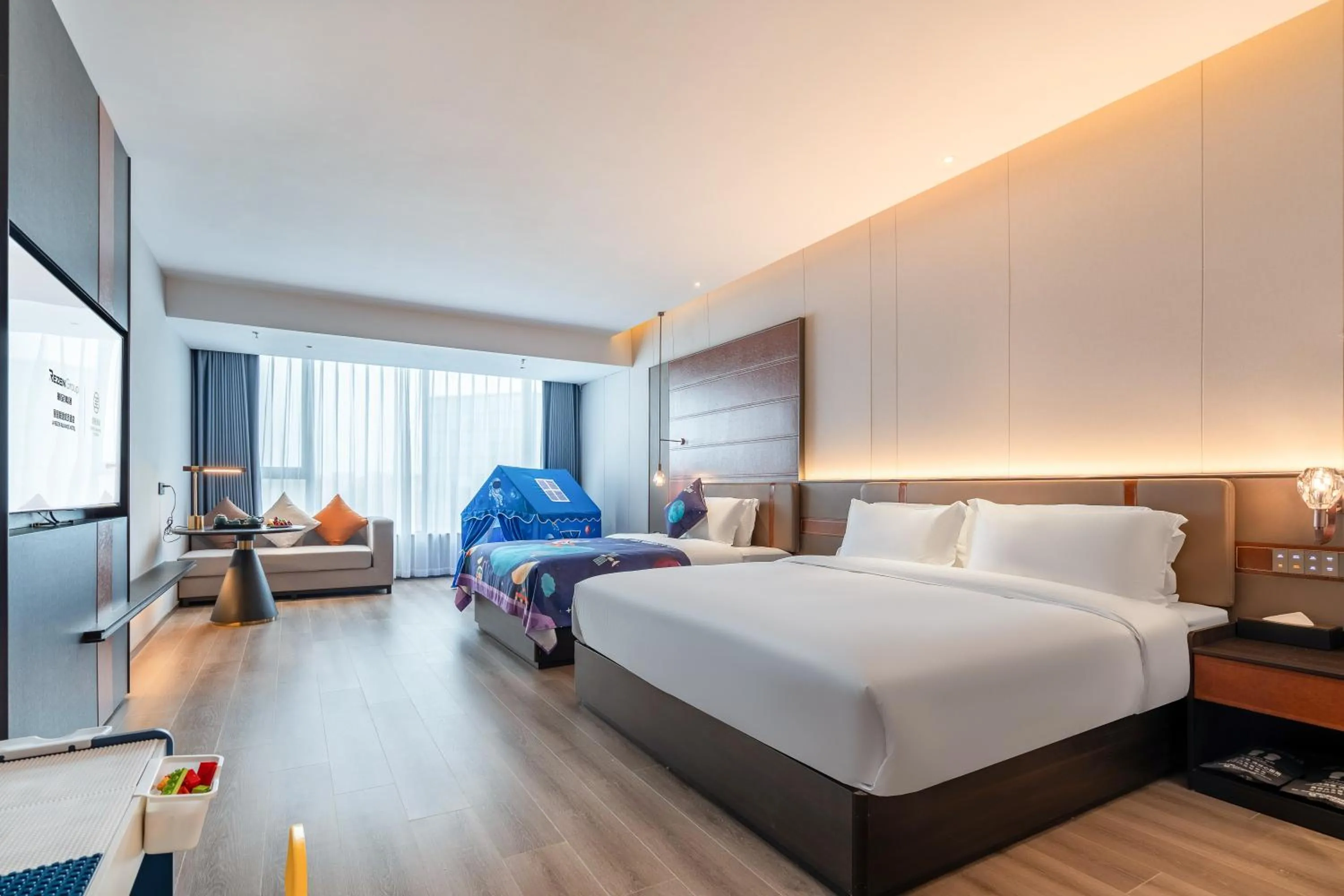 Photo of the whole room, Bed in The Puyan Hotel Hangzhou Jiubao