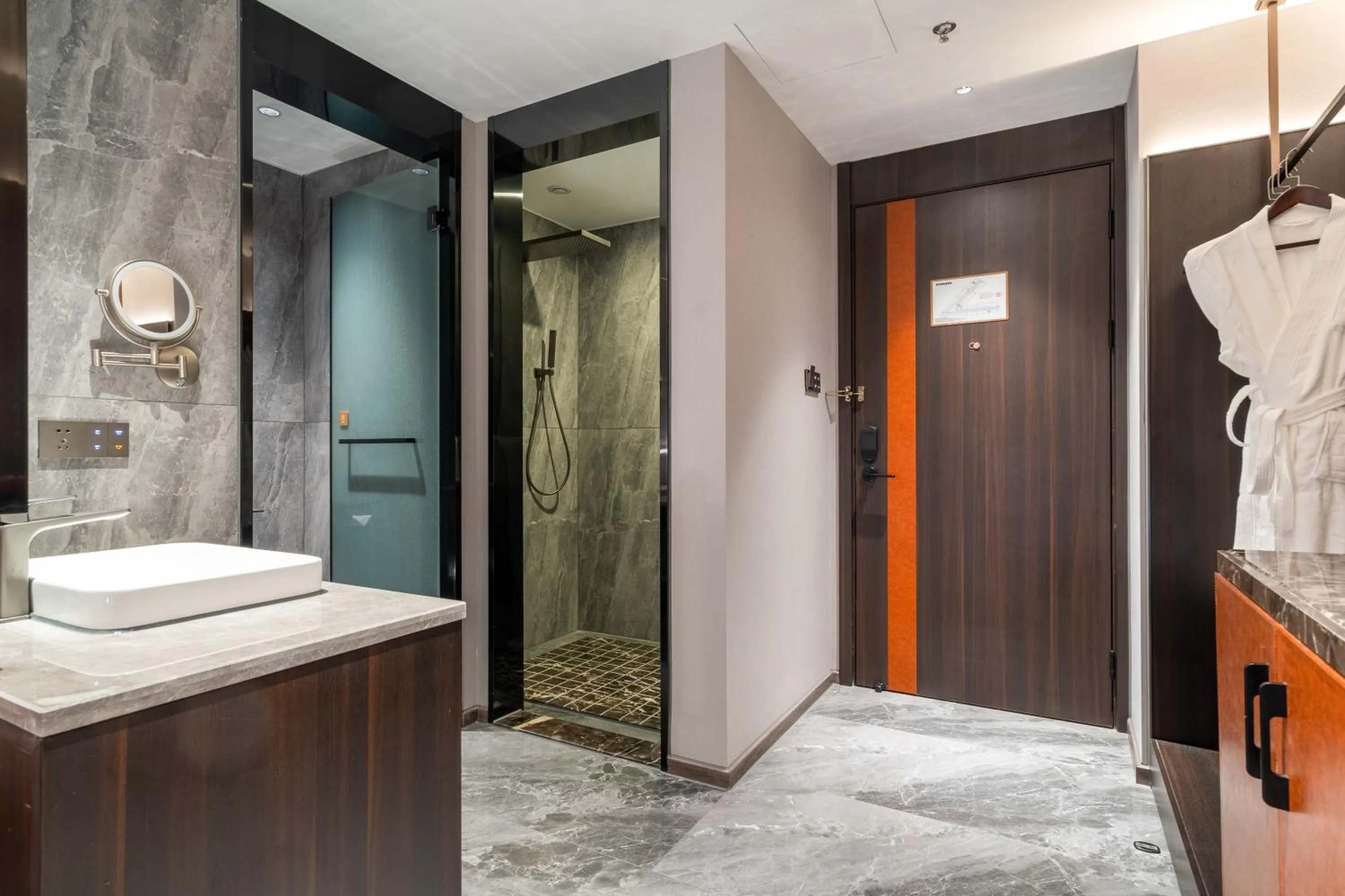 Shower in The Puyan Hotel Hangzhou Jiubao