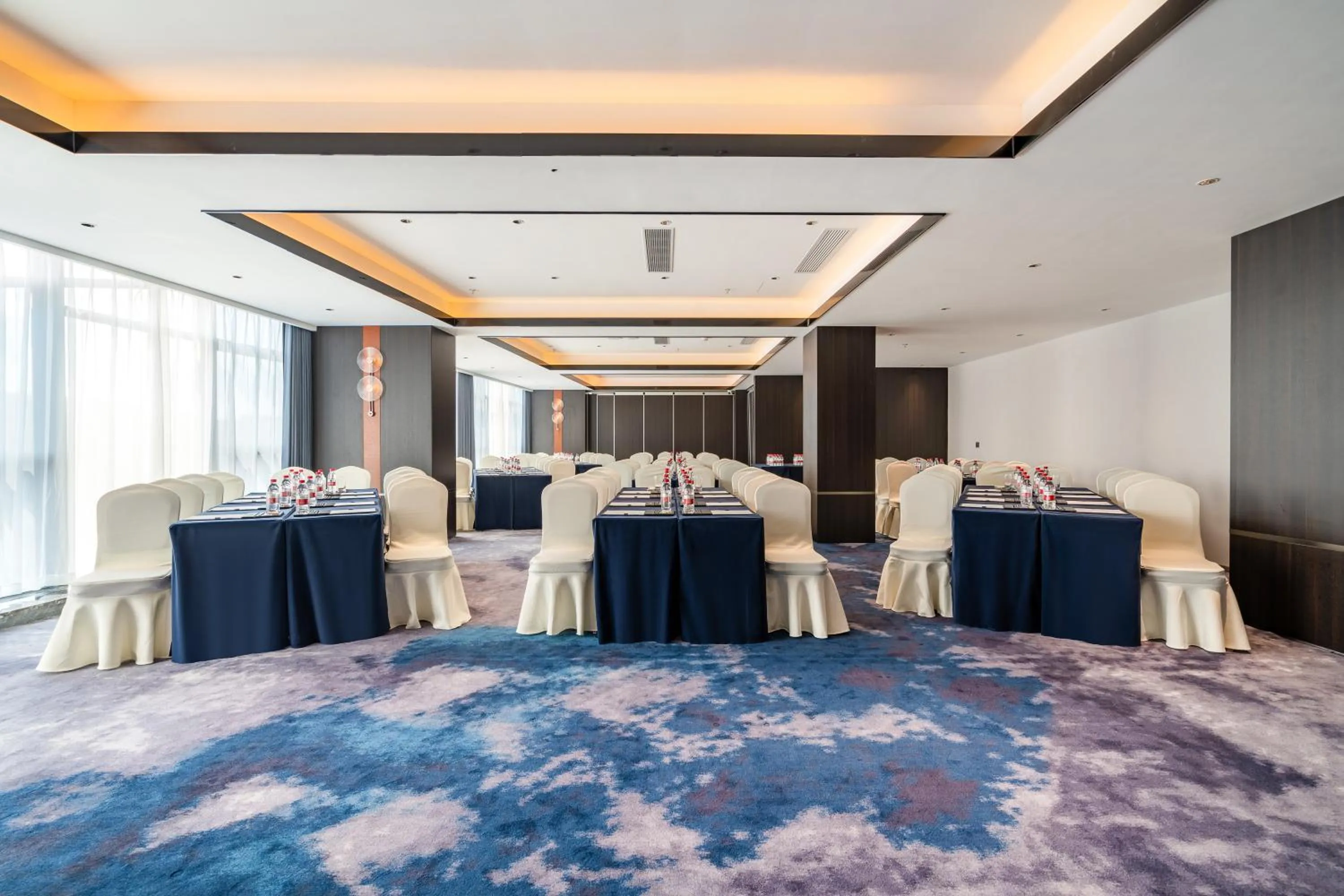 Meeting/conference room in The Puyan Hotel Hangzhou Jiubao