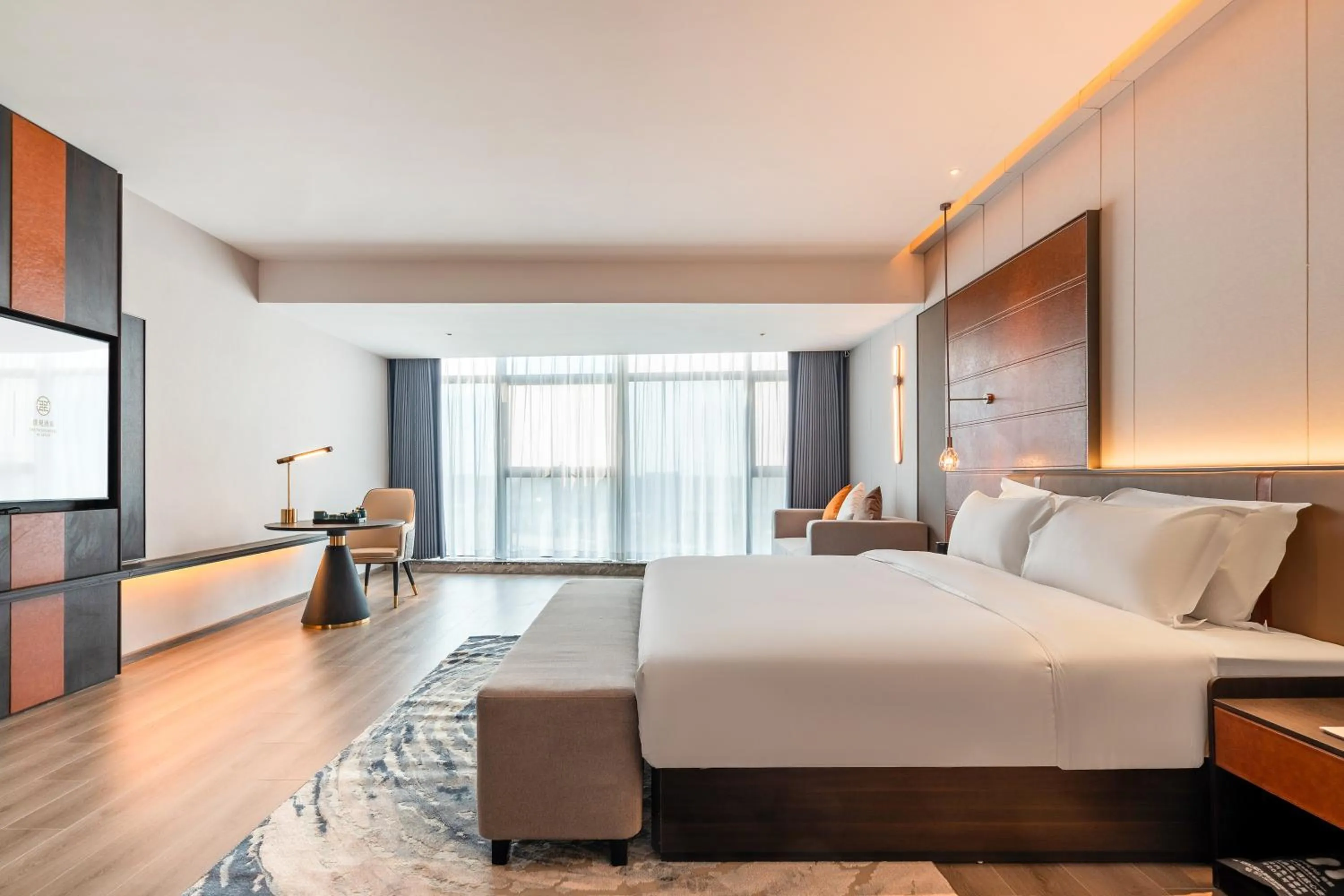 Photo of the whole room, Bed in The Puyan Hotel Hangzhou Jiubao