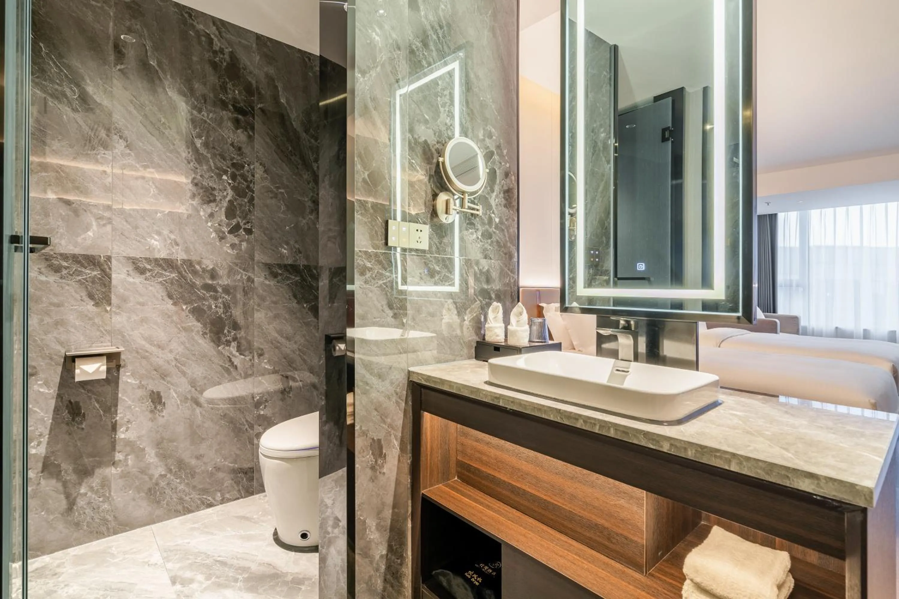 Toilet in The Puyan Hotel Hangzhou Jiubao