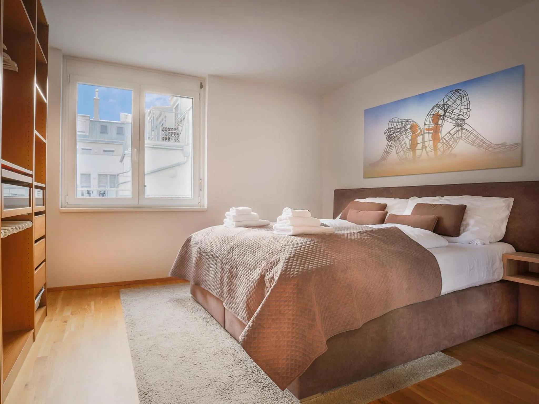 Bedroom, Bed in Penthouse Apartments