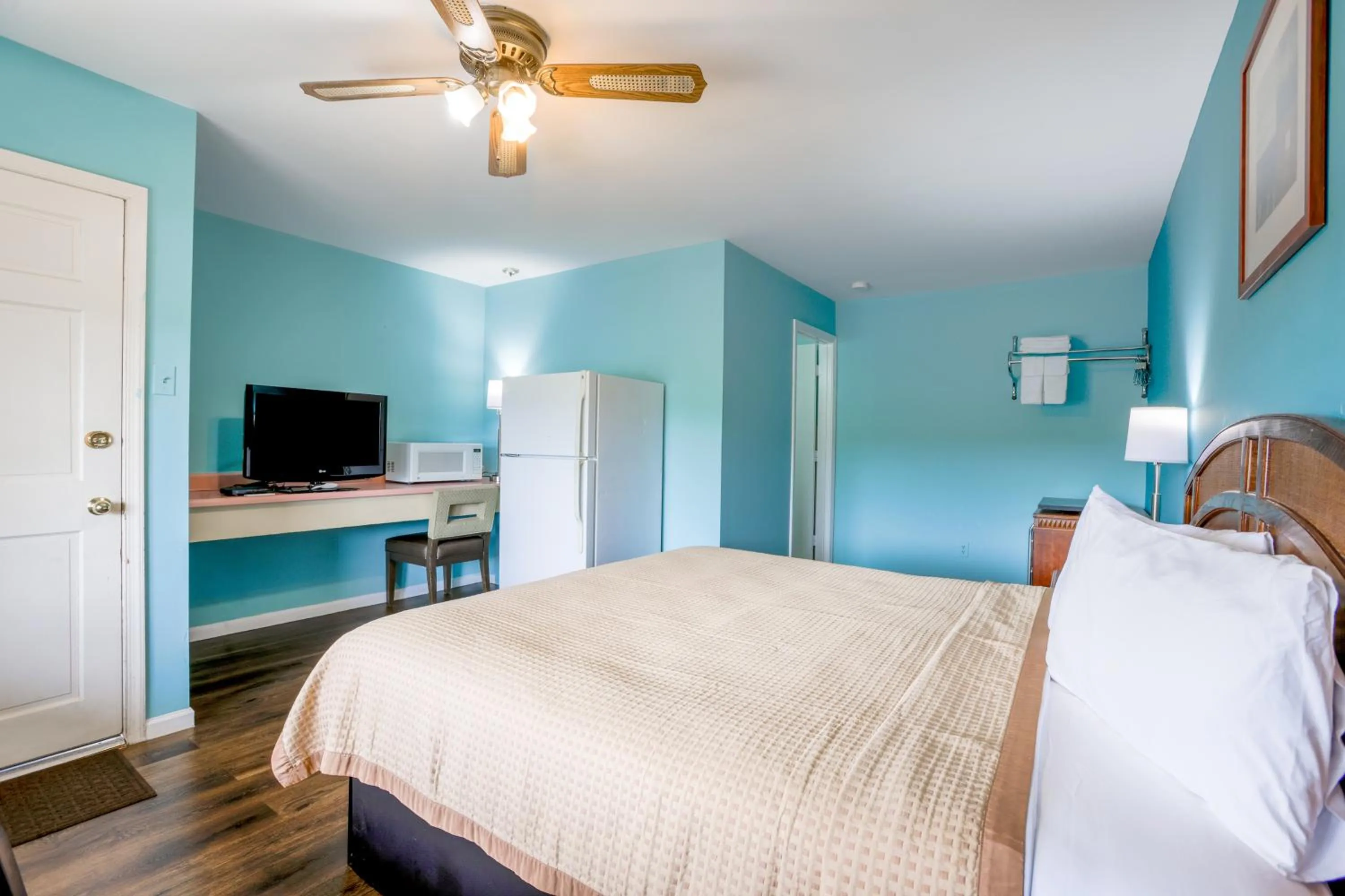 Bedroom, Bed in Relax Inn By OYO Natural Bridge I-81