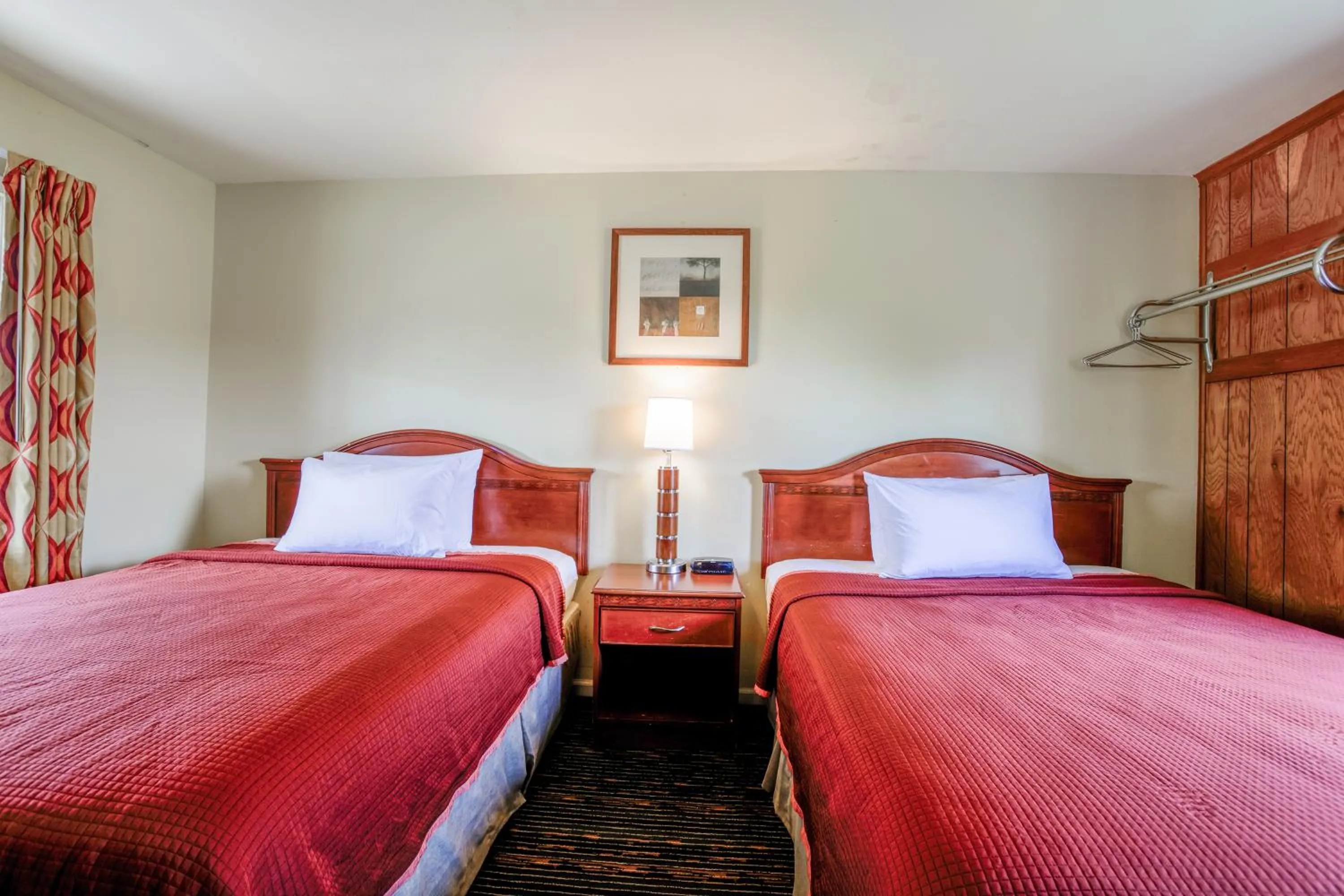 Bedroom, Bed in Relax Inn By OYO Natural Bridge I-81