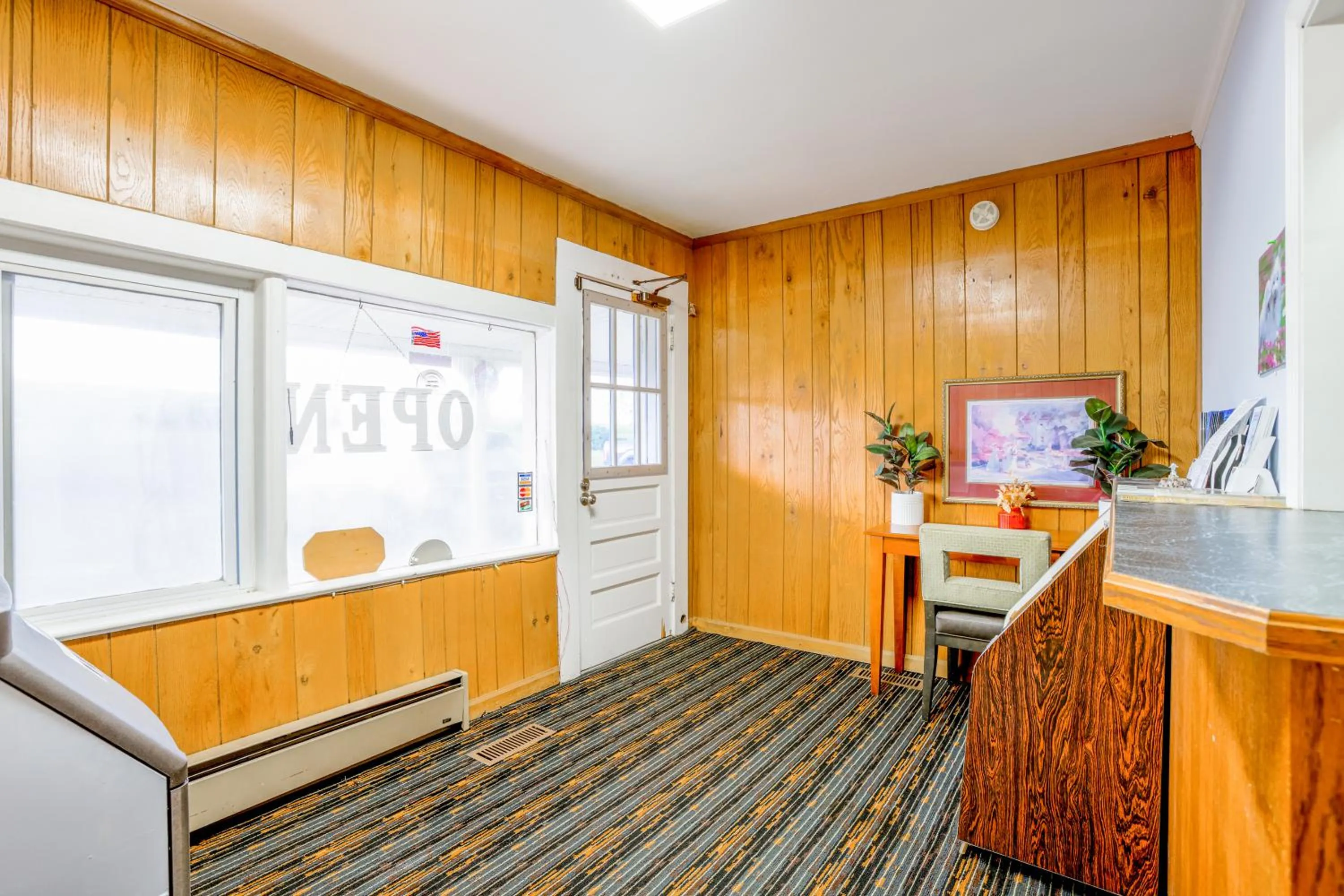 Lobby or reception in Relax Inn By OYO Natural Bridge I-81