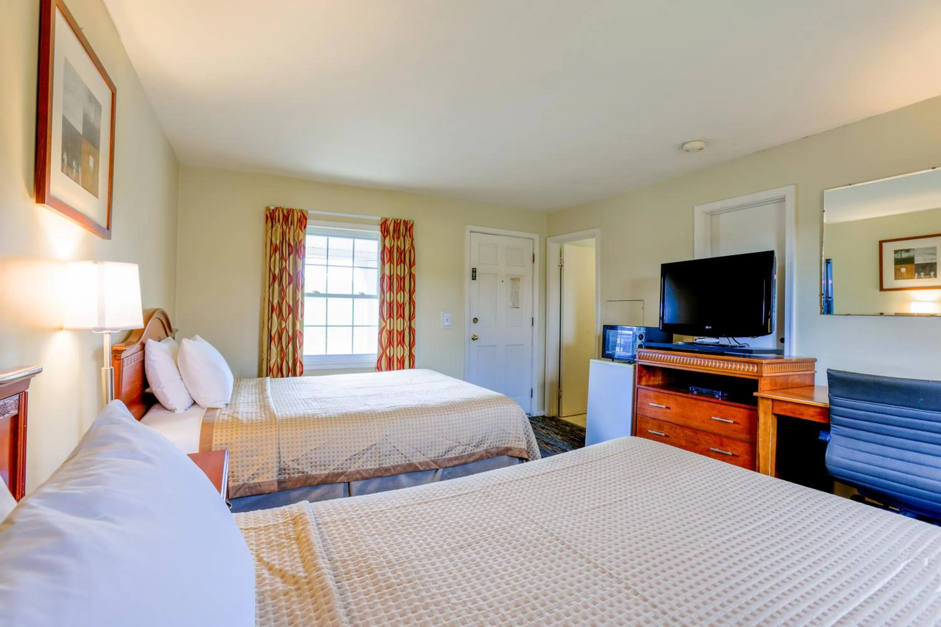 Bedroom, Bed in Relax Inn By OYO Natural Bridge I-81