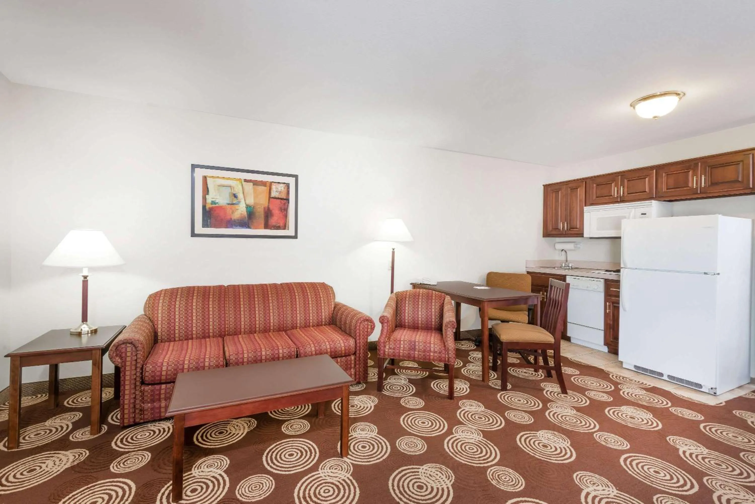 Photo of the whole room in Hawthorn Extended Stay by Wyndham Seville