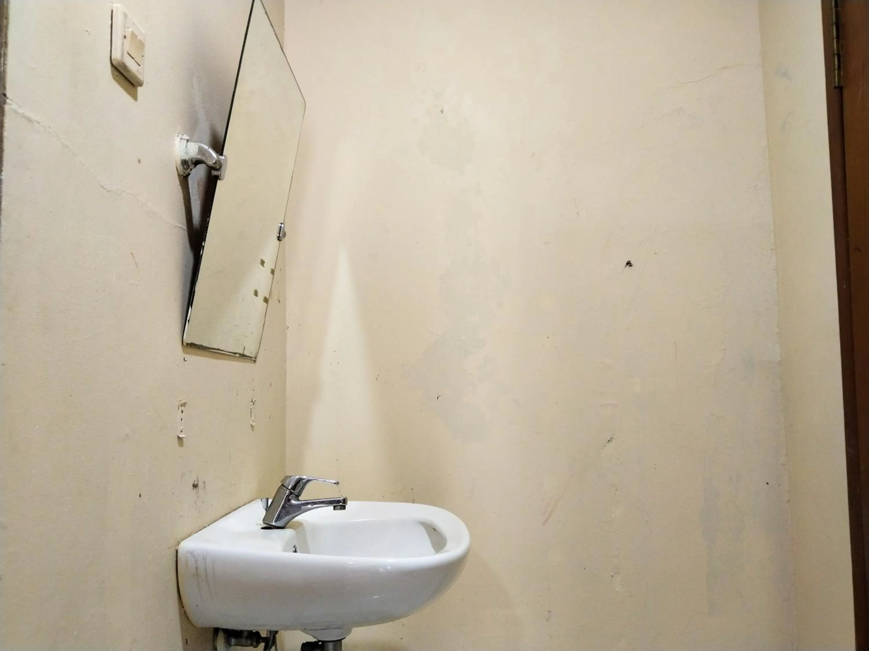 Hotel New Gondangdia Powered by Cocotel