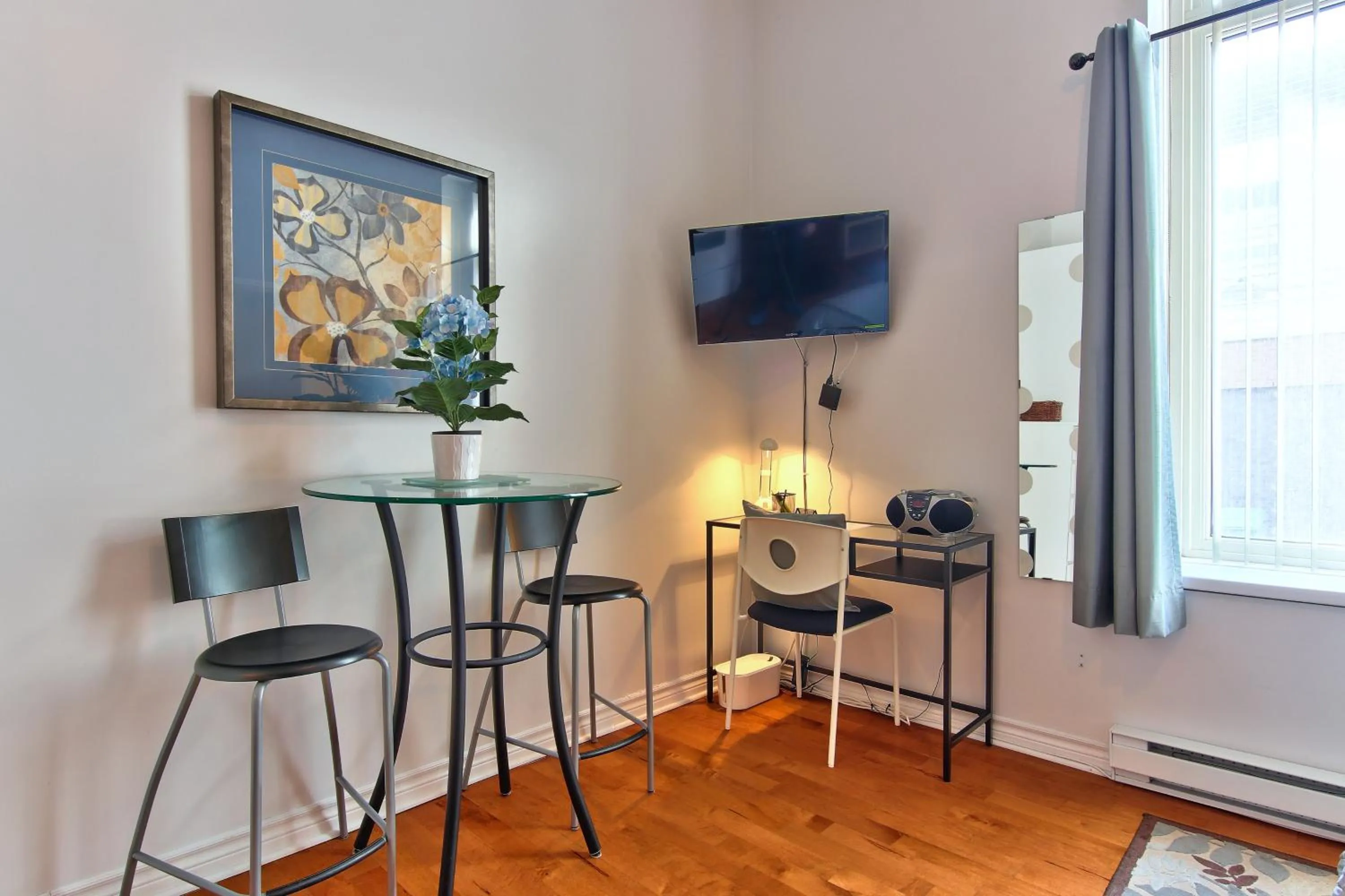 Living room in Apartment et Studio montreal