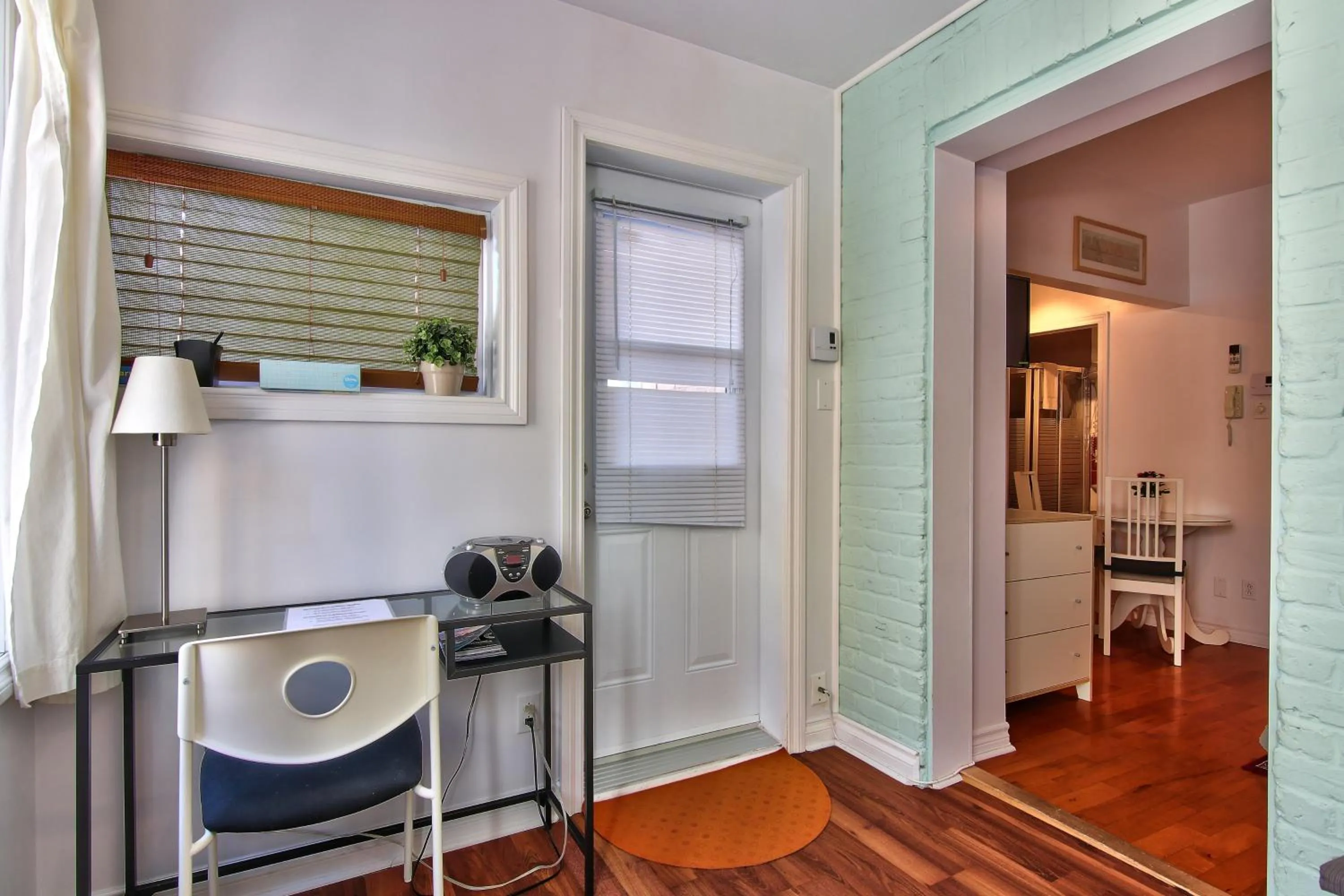 Seating area in Apartment et Studio montreal