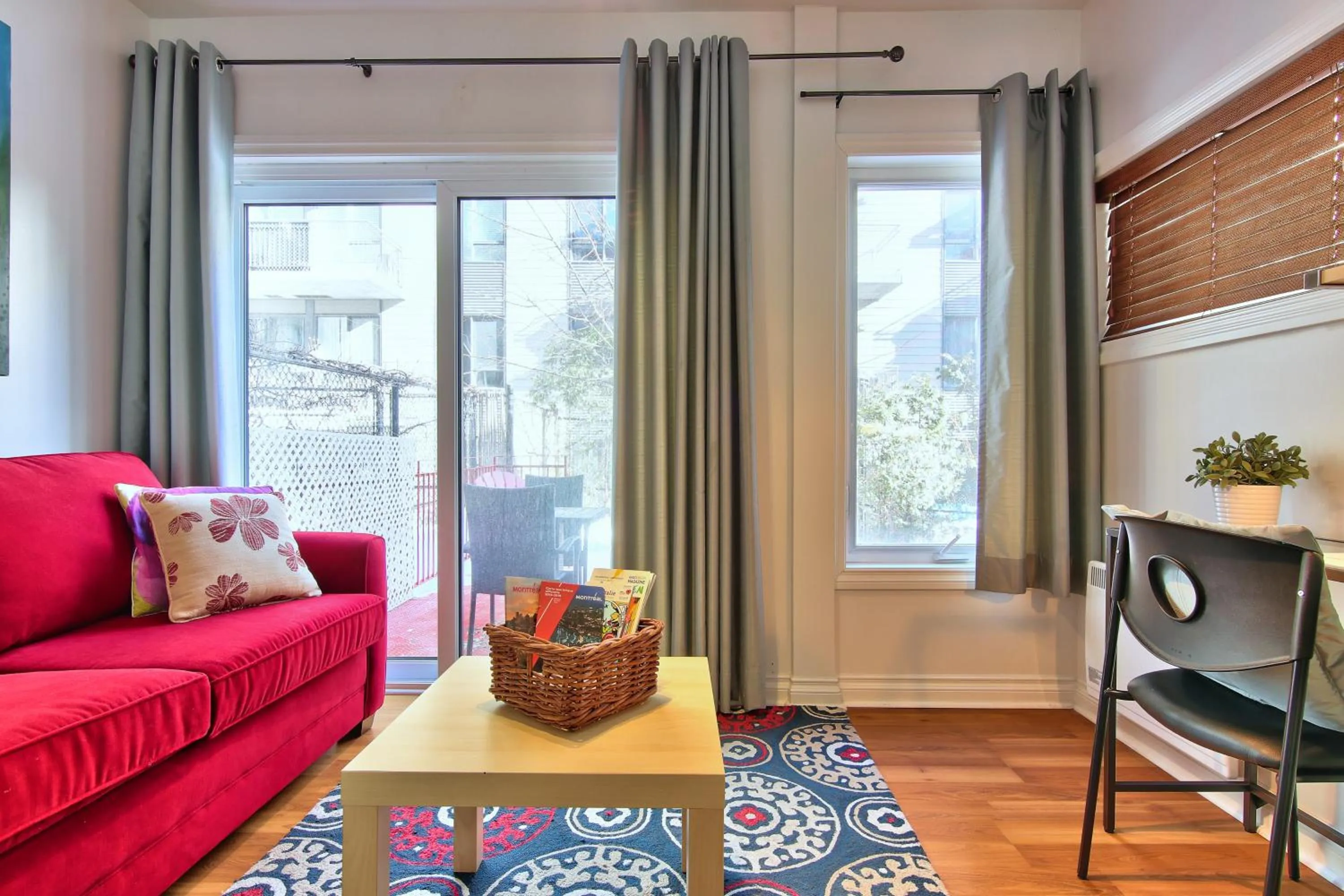Living room in Apartment et Studio montreal