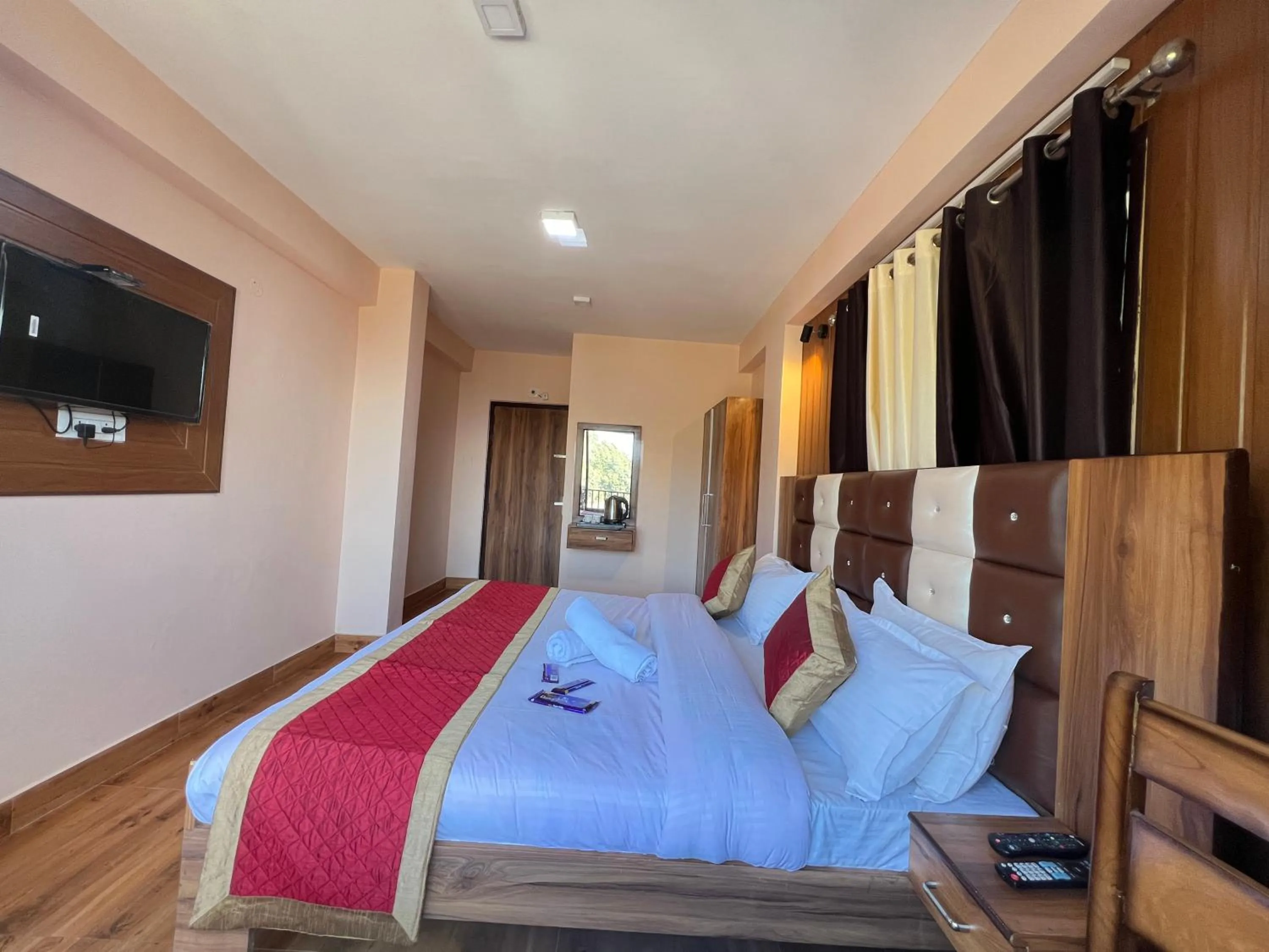 towels, Bed in Canadian Cottage Dalhousie