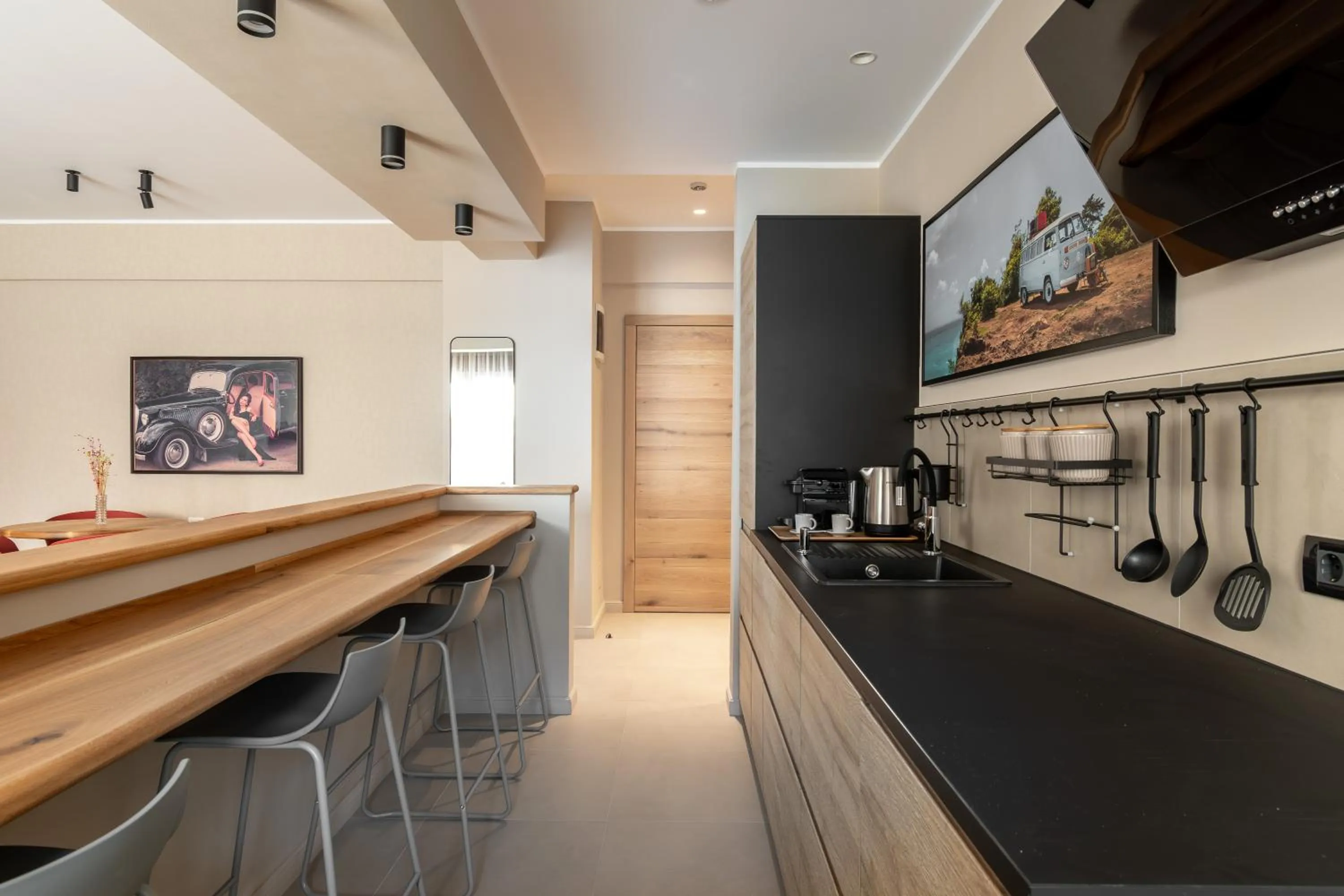 Kitchen or kitchenette in Maison Bucarest Apartments by Olala Homes