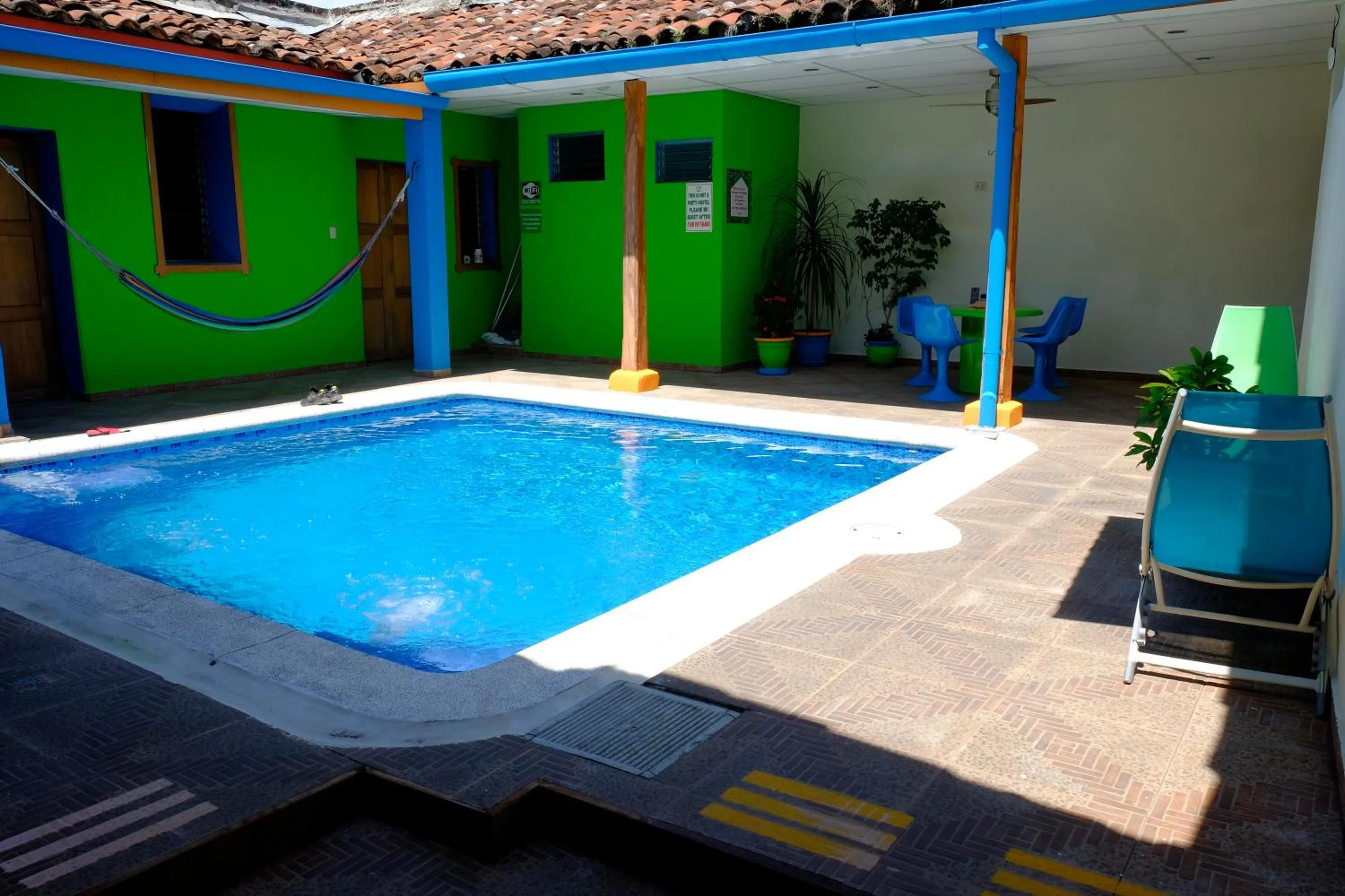 Swimming pool in Hostal Casa Verde