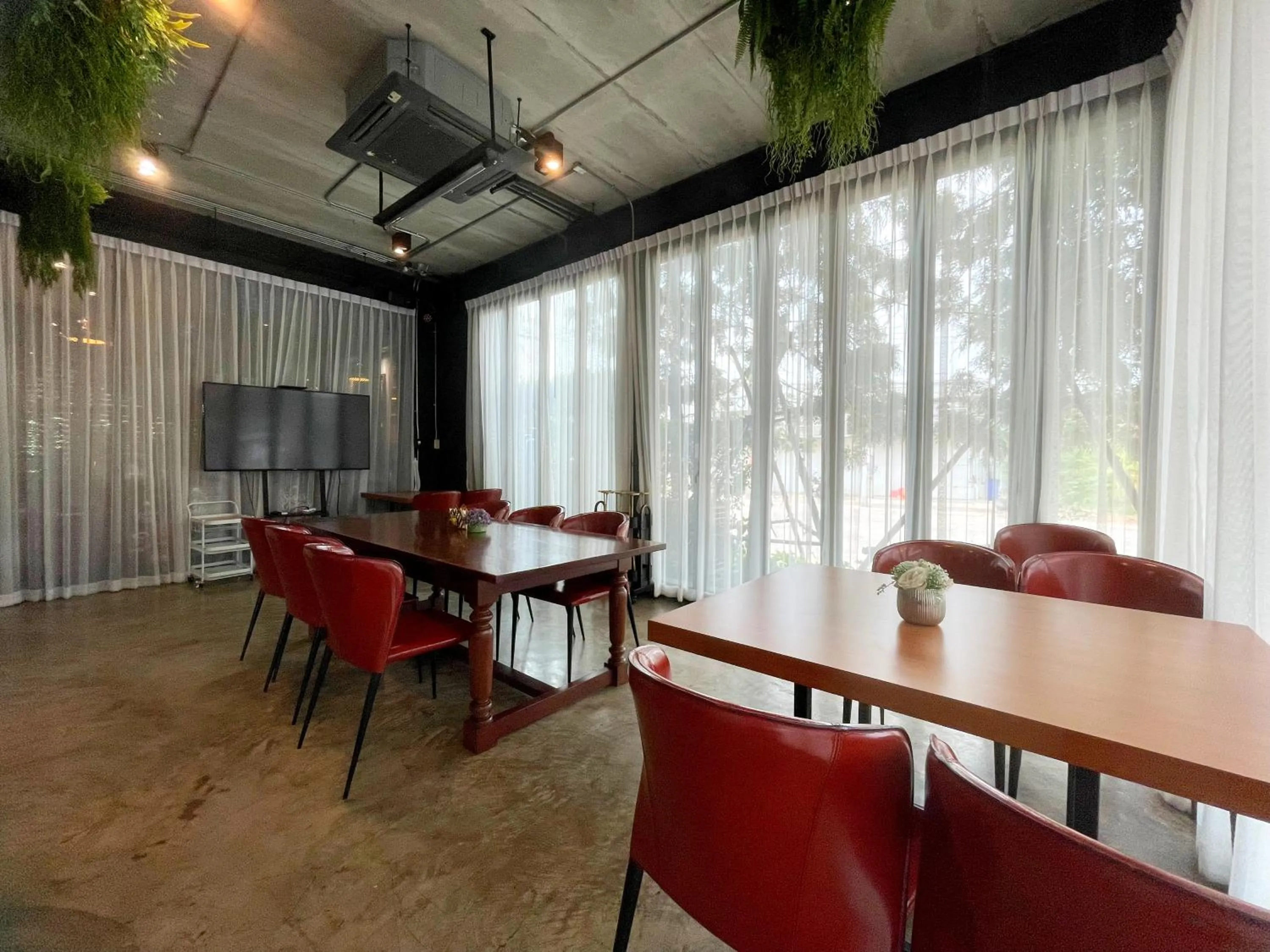 Meeting/conference room in Nights in A Box