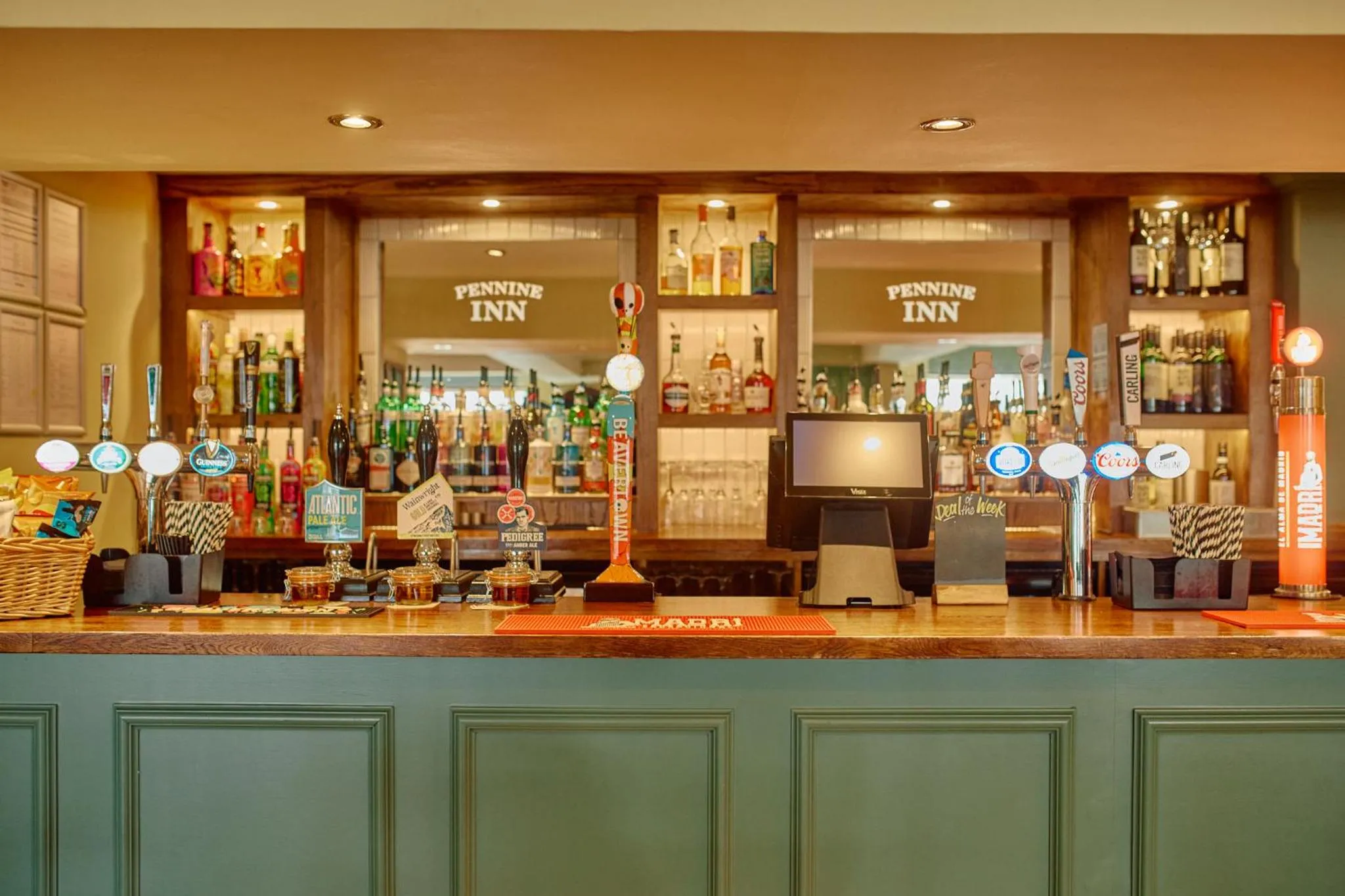 Restaurant/places to eat in Pennine Hotel