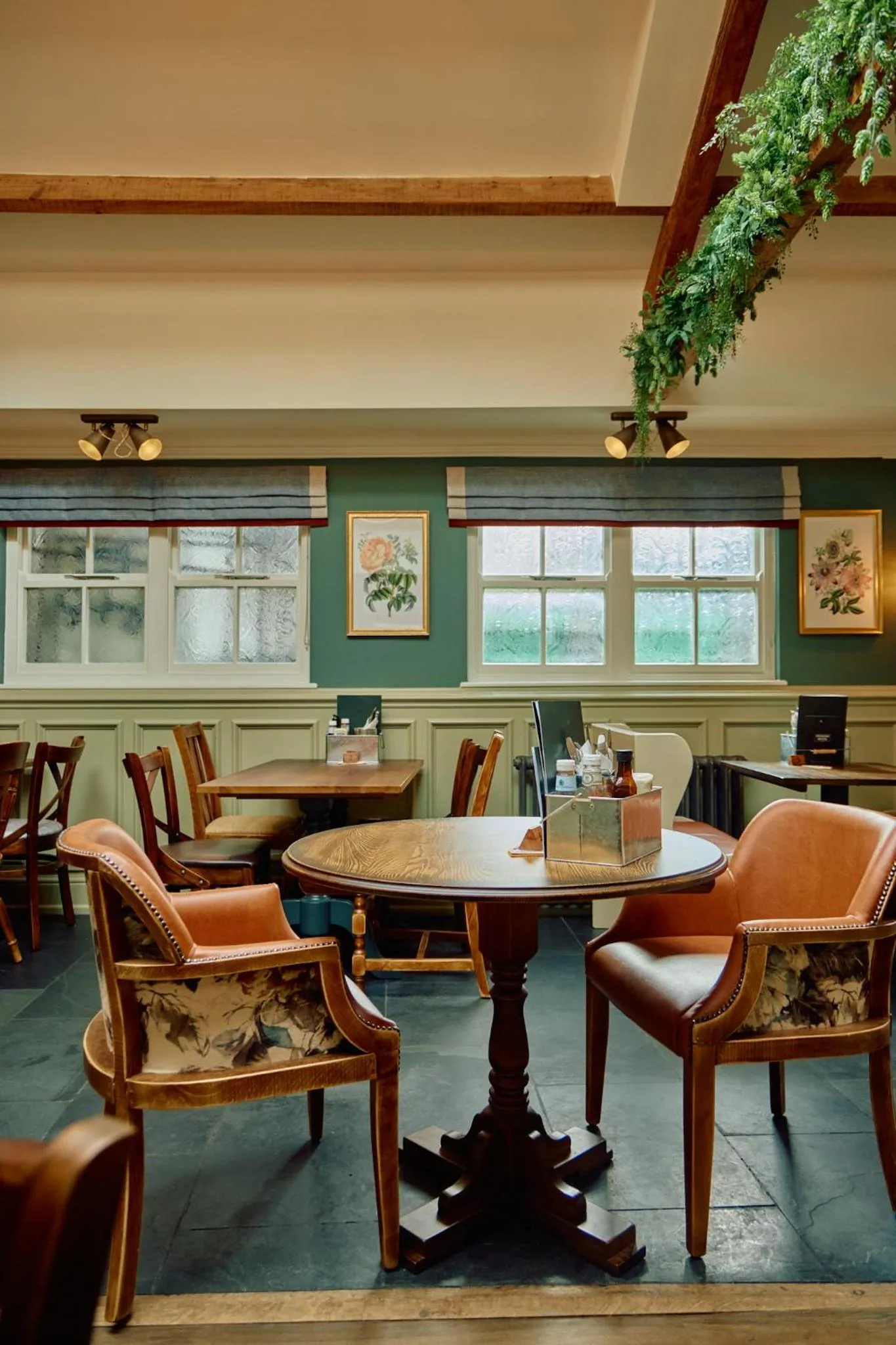 Restaurant/places to eat, Lounge/Bar in Pennine Hotel