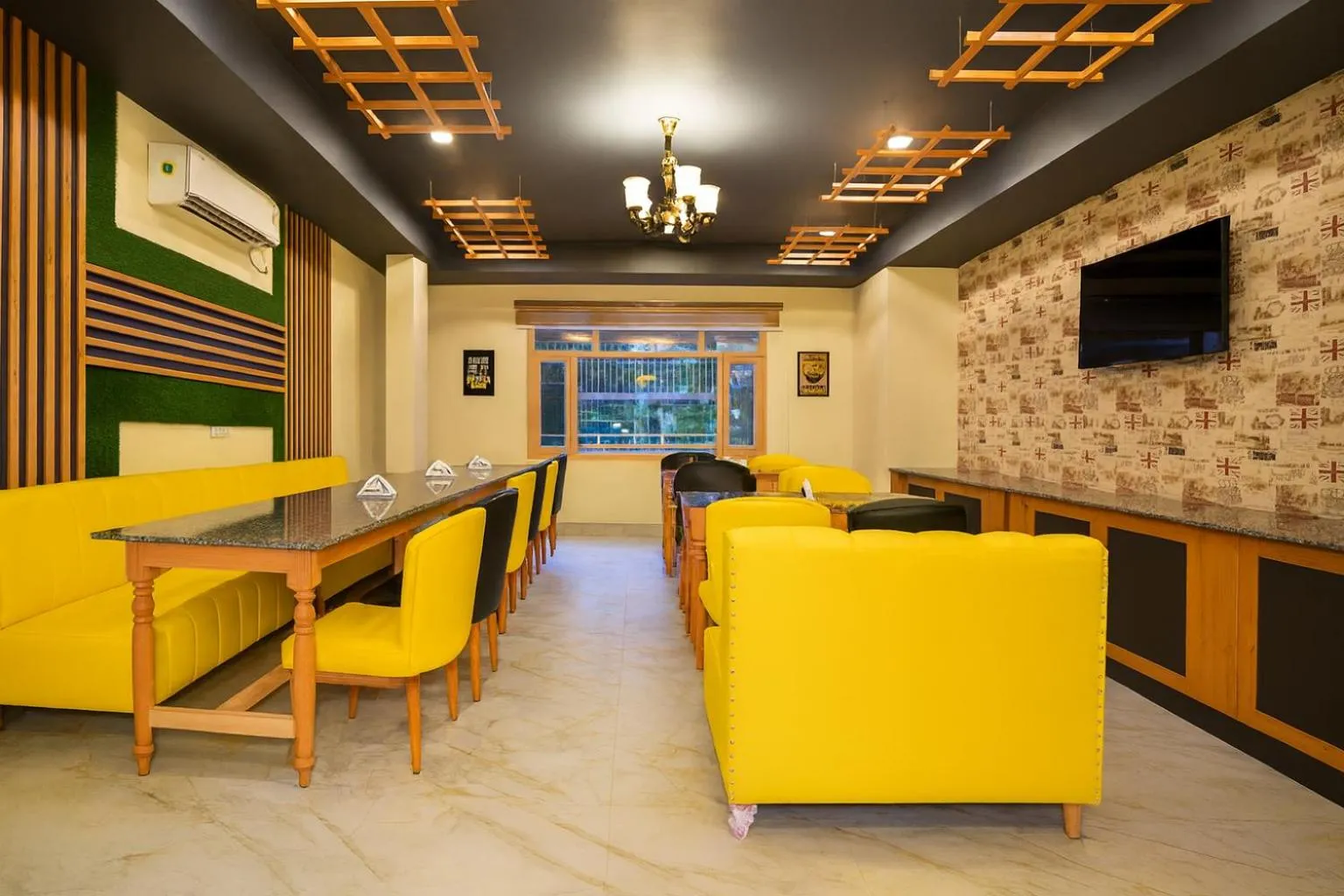 Restaurant/places to eat in Hotel Pawan Regency- Best Mountain View Hotel In McLeodganj