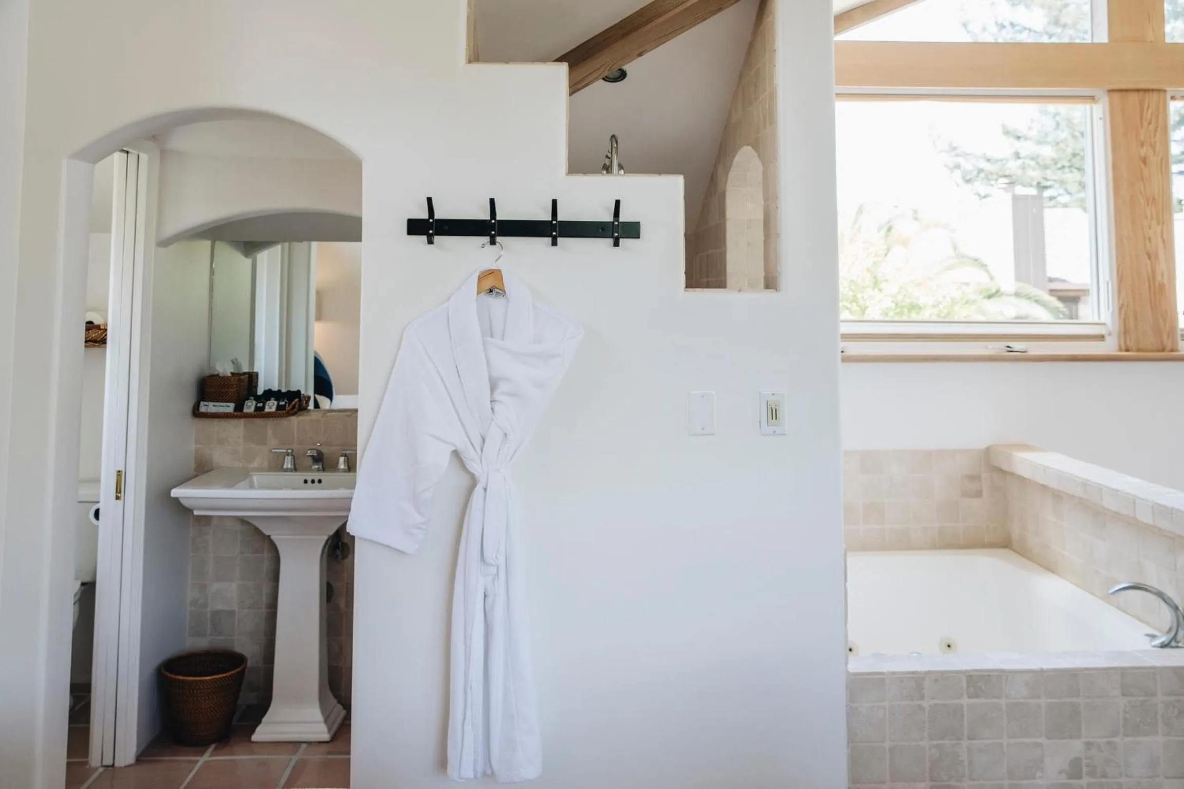 Bathroom in Cottage Inn & Spa
