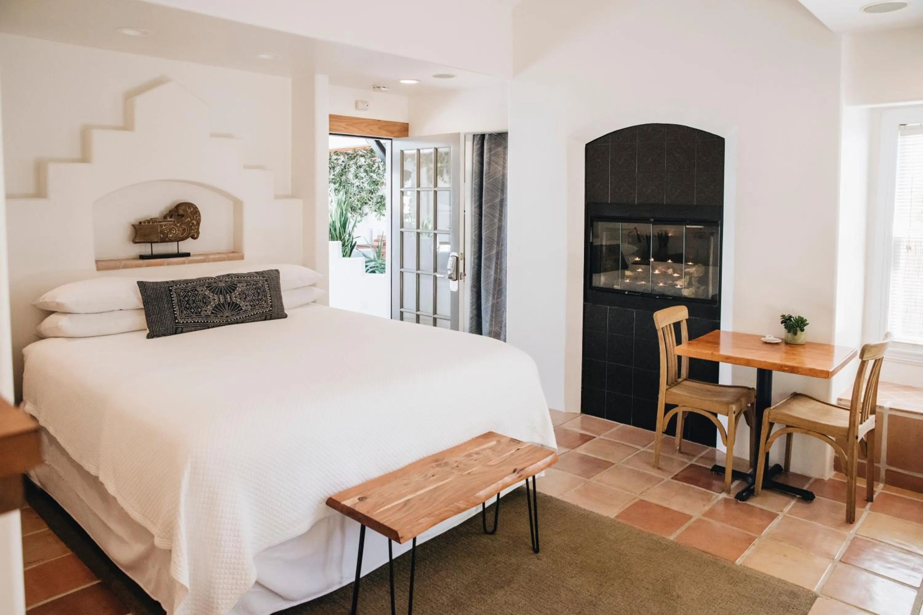 Bedroom, Bed in Cottage Inn & Spa