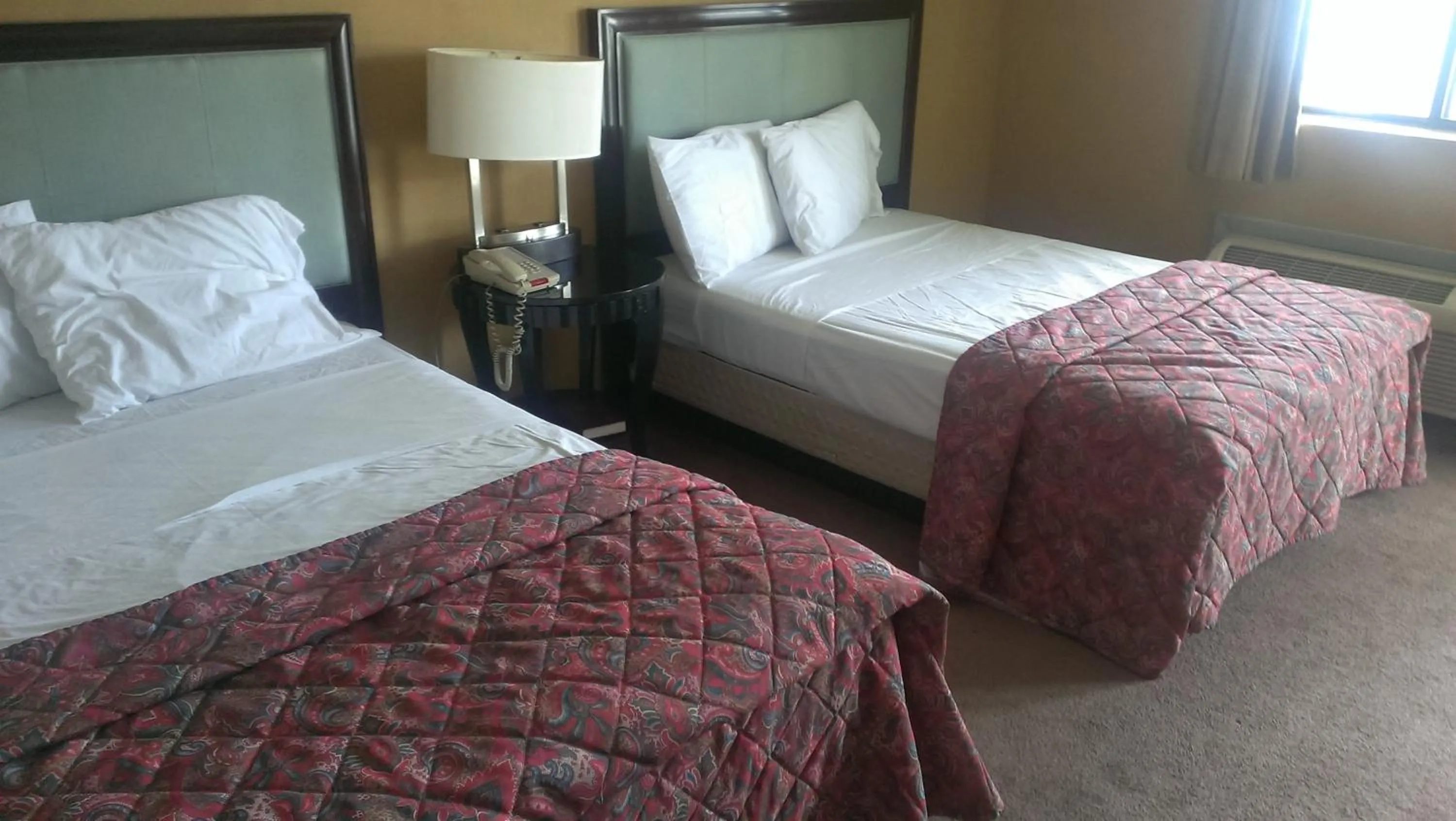 Day, Bed in Branford Motel