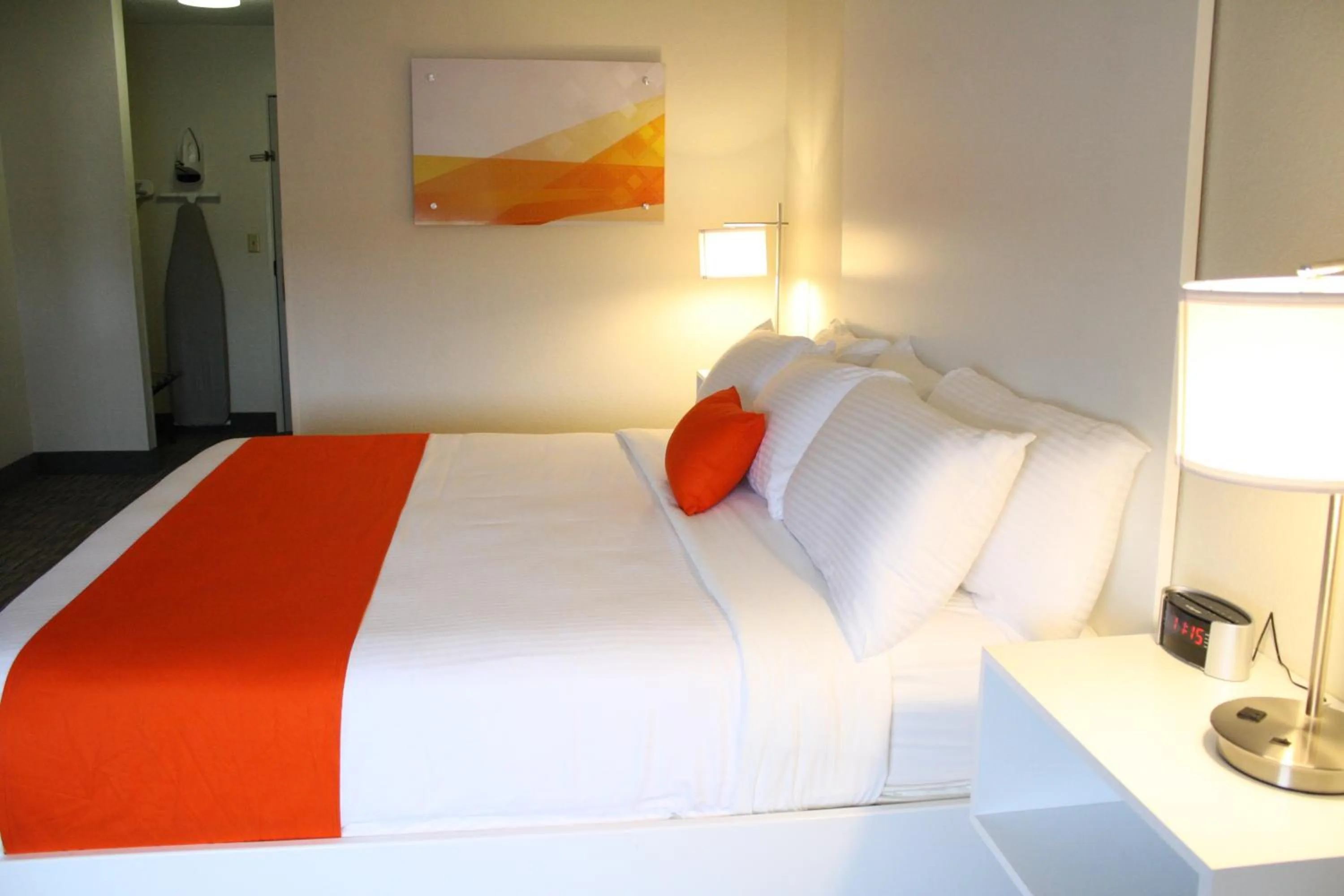 Bed in Schoenbrunn Inn