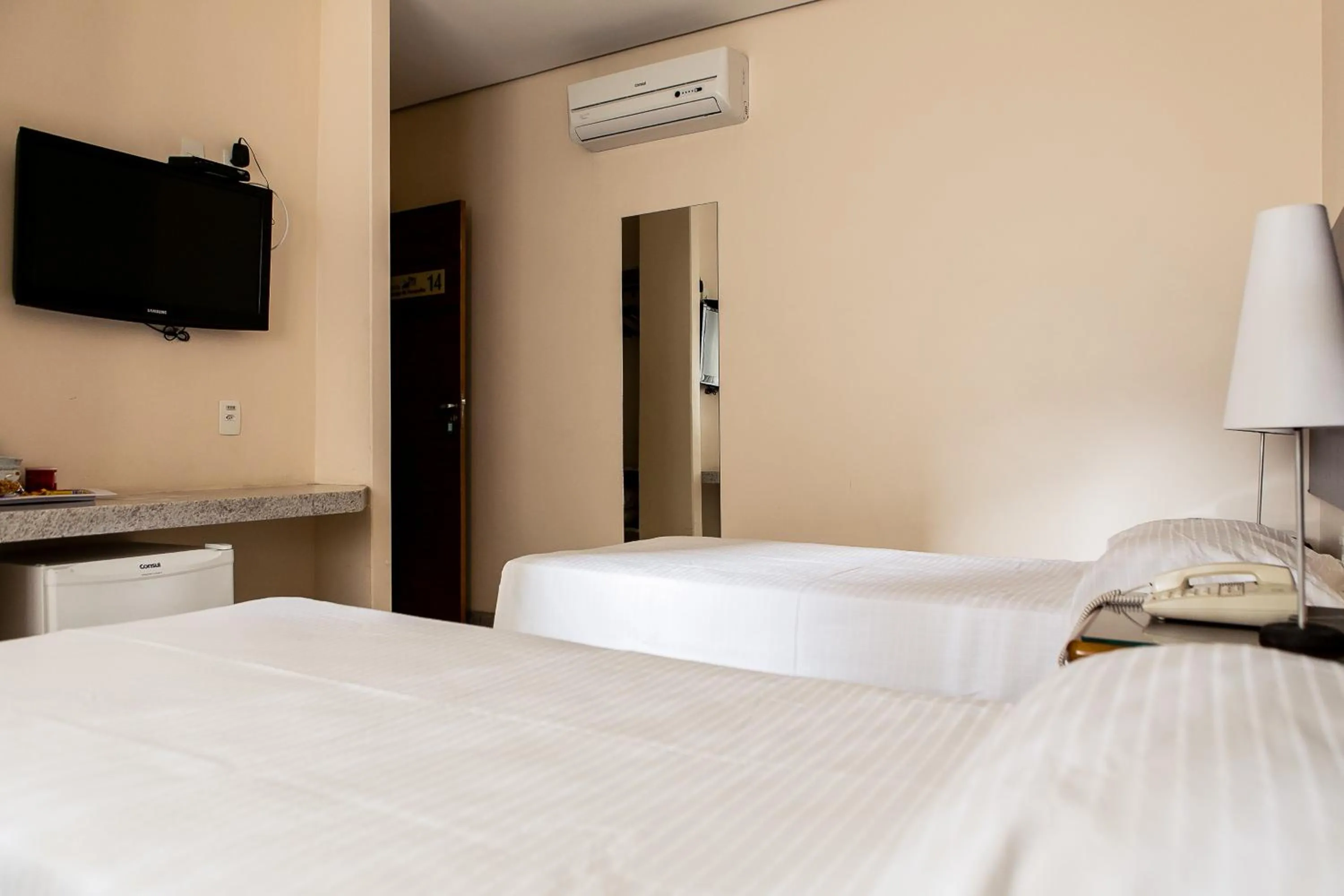 Photo of the whole room, Bed in Pousada Sossego da Pampulha