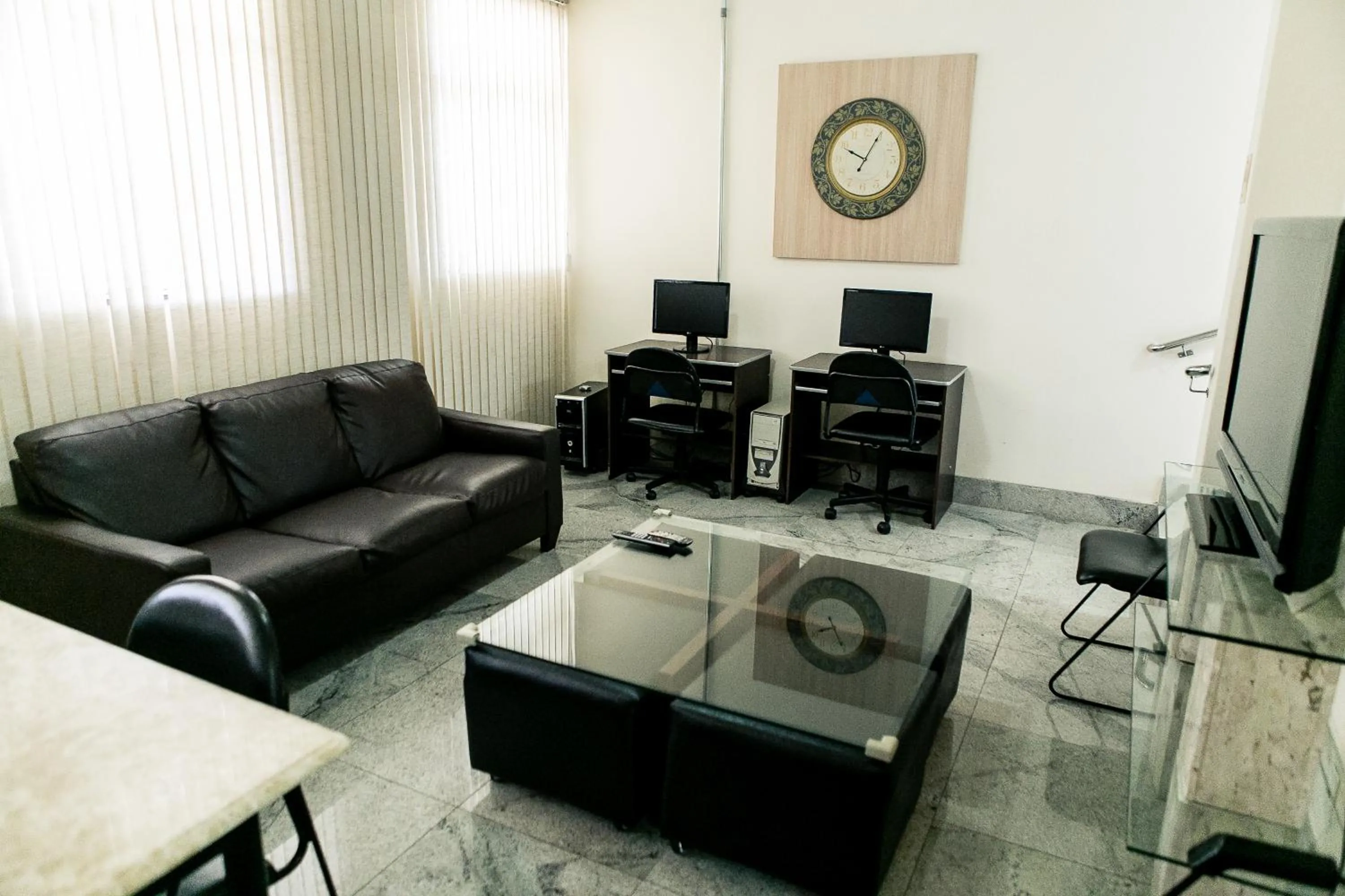 Seating area in Pousada Sossego da Pampulha