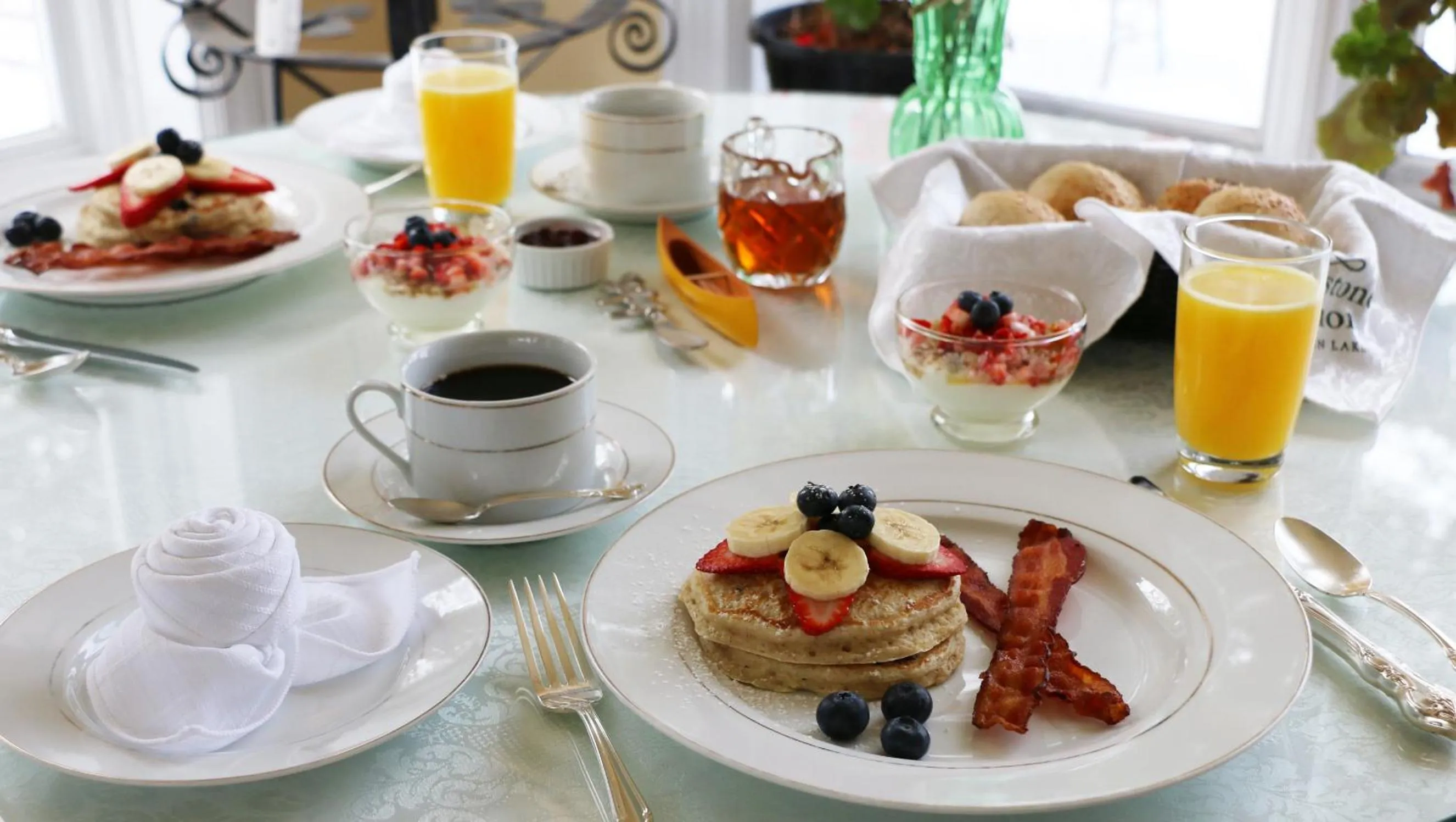 Breakfast in Greystone on Golden Lake