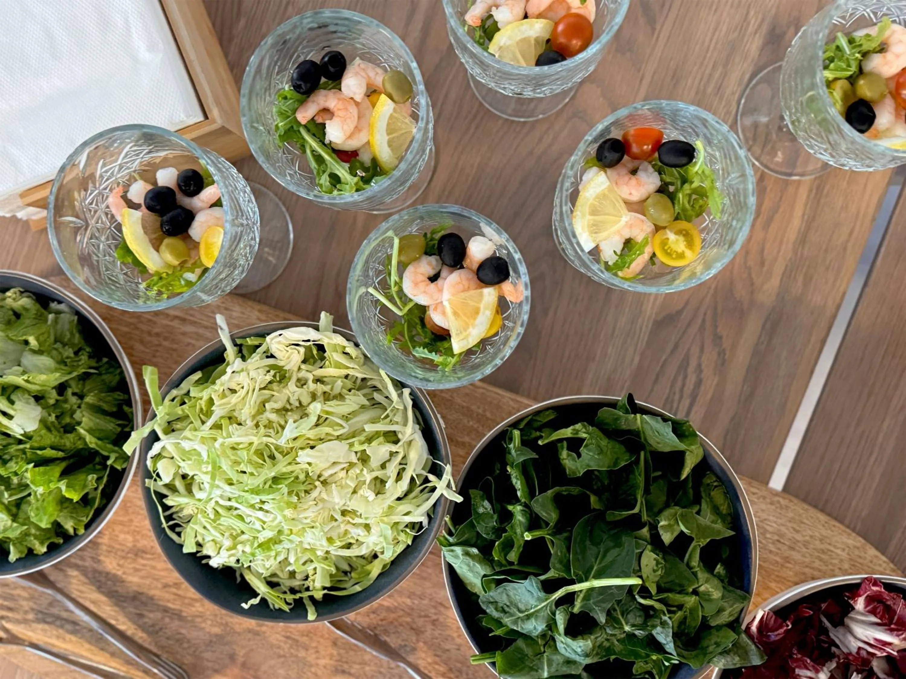 Restaurant/places to eat in SeeSea Hotel