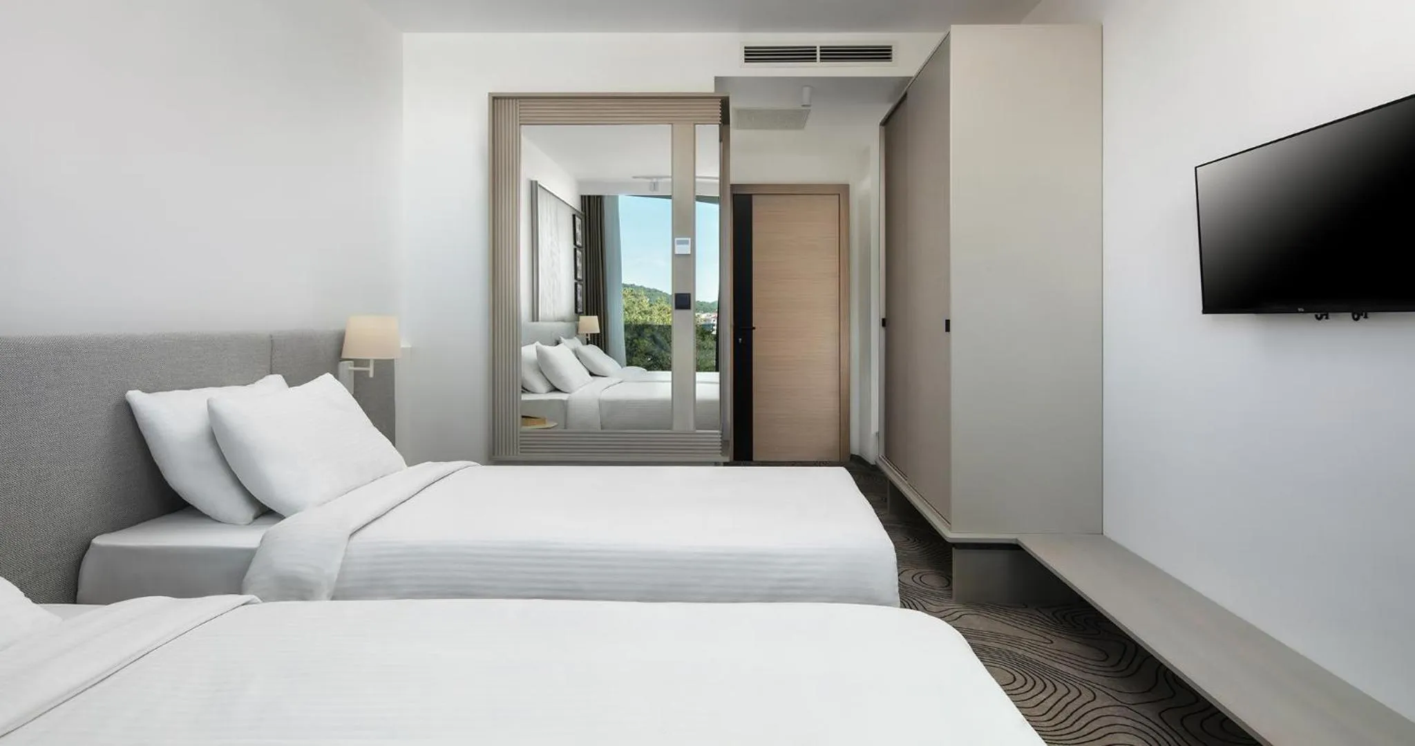 Bedroom, Bed in SeeSea Hotel