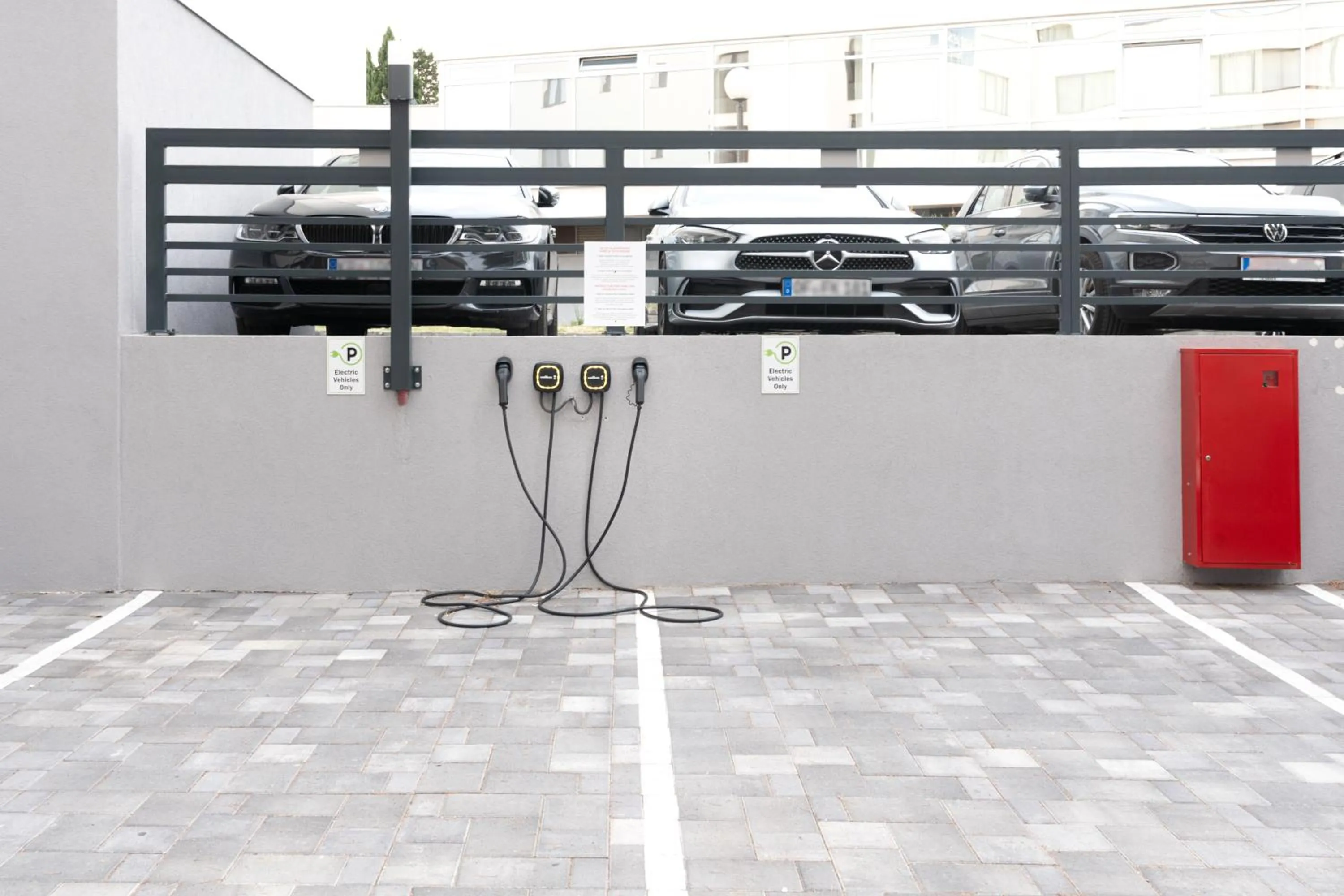 Parking in SeeSea Hotel