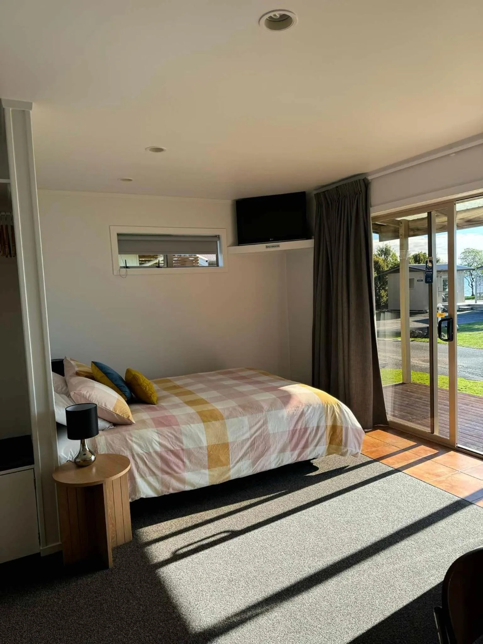 Bed in Pohara Beach TOP 10 Holiday Park