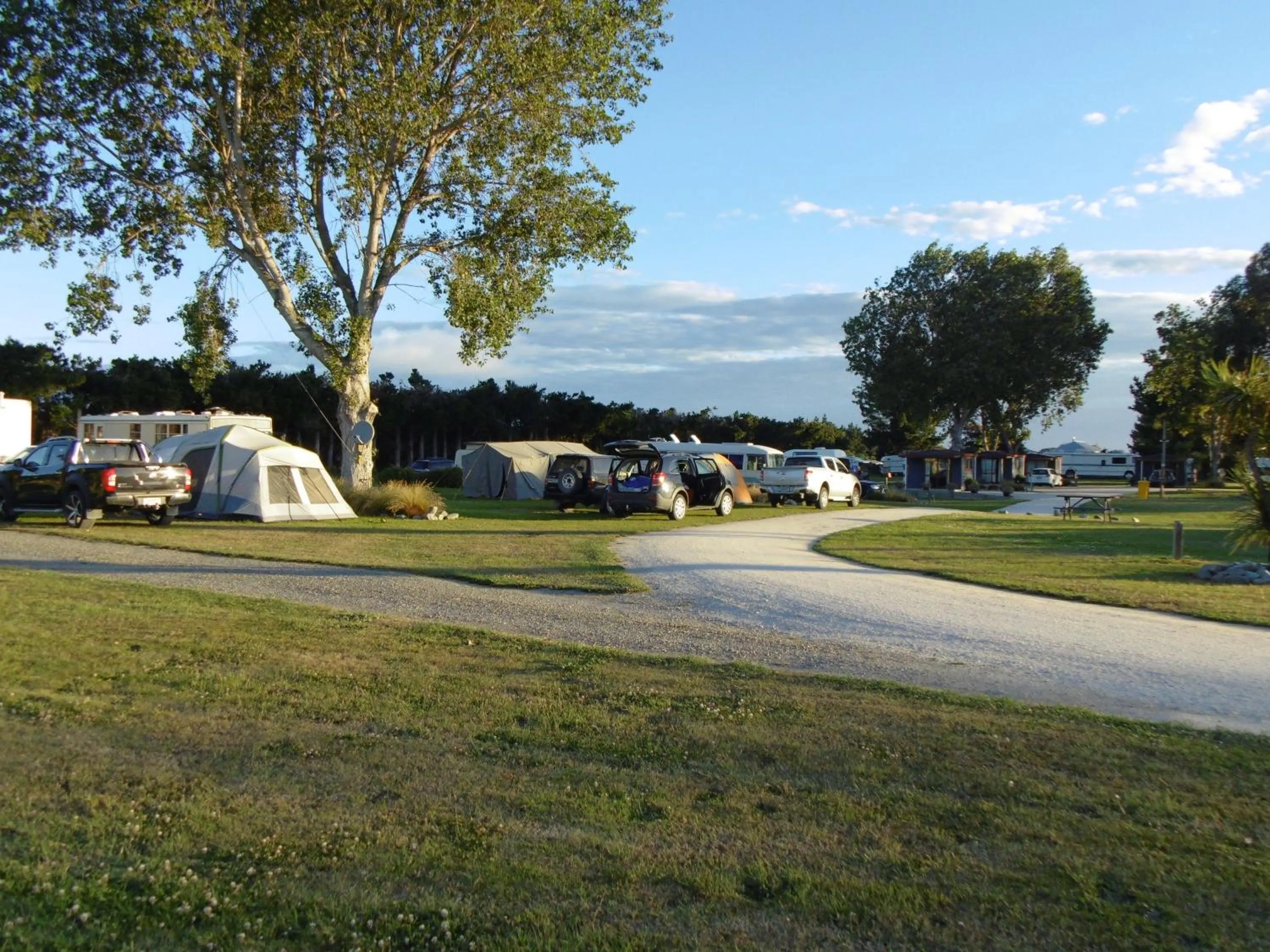 Guests in Glenavys Waitaki River Motor Camp