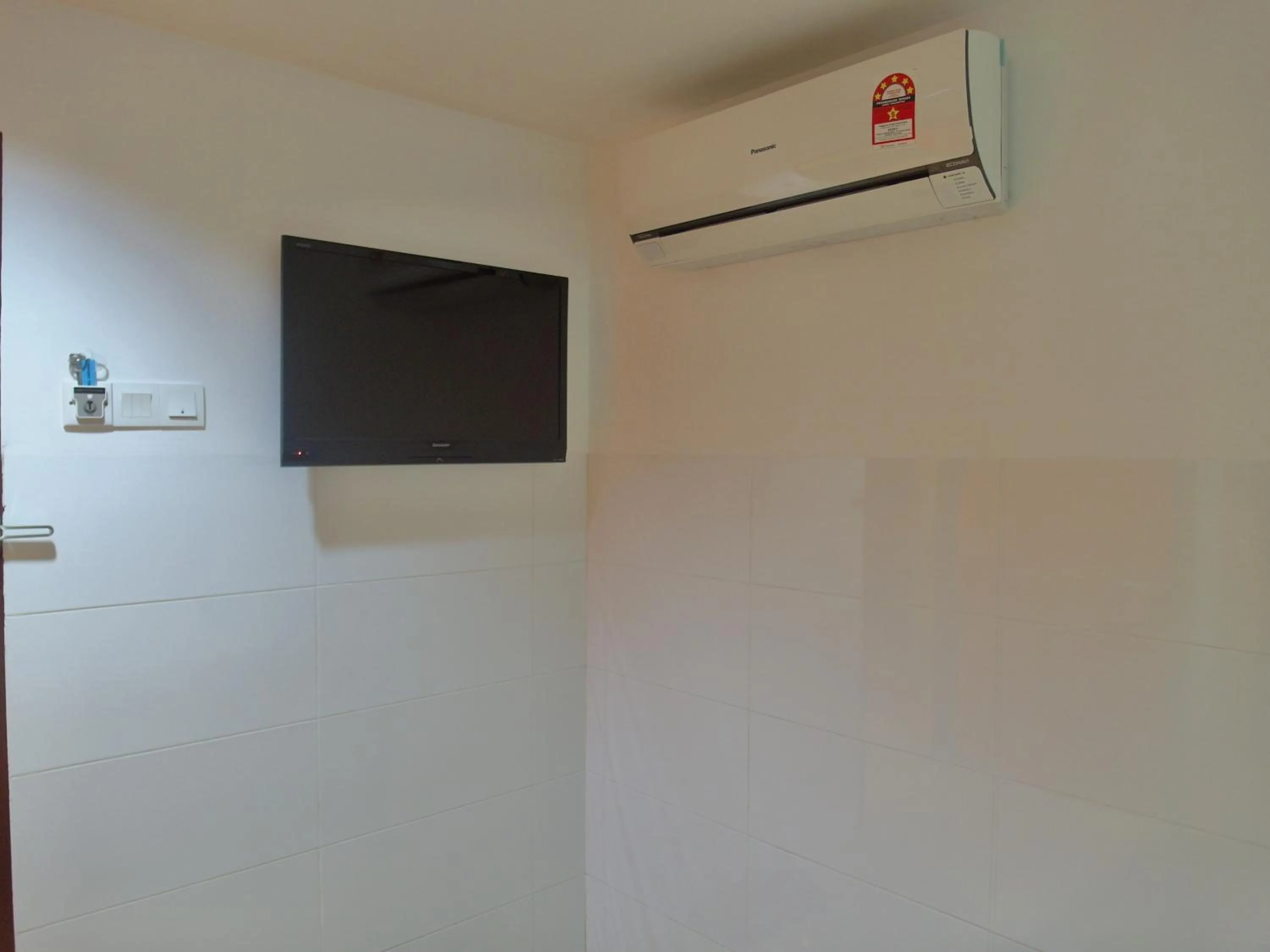 Bedroom in Comfort Two Hotel