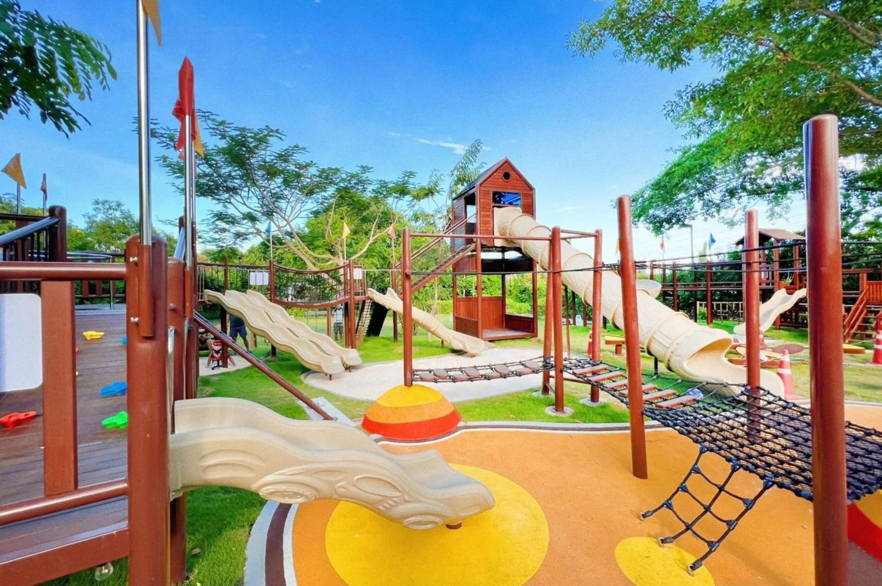 Children play ground in Balcony Courtyard Sriracha Hotel & Serviced Apartments