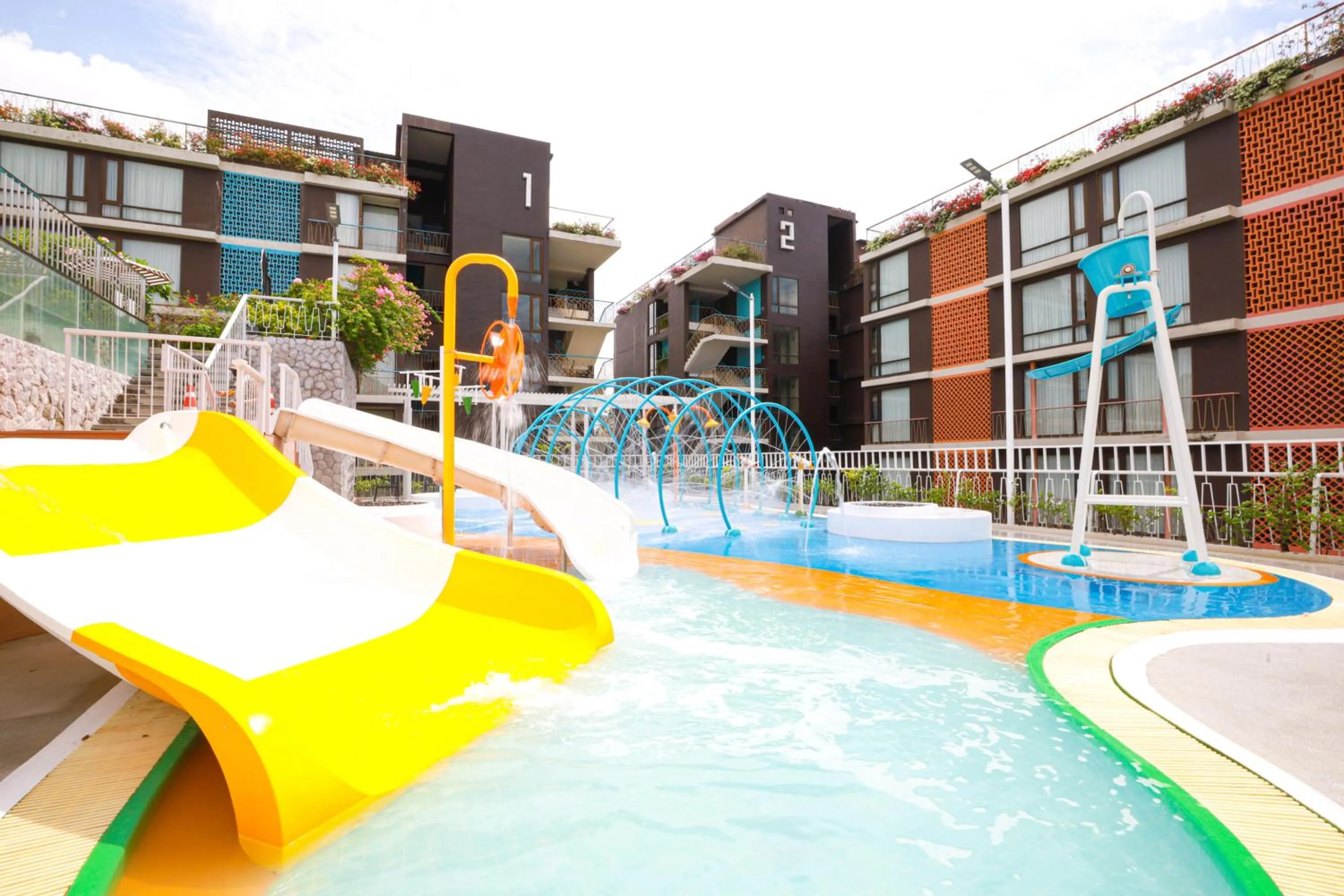 Property building in Balcony Courtyard Sriracha Hotel & Serviced Apartments