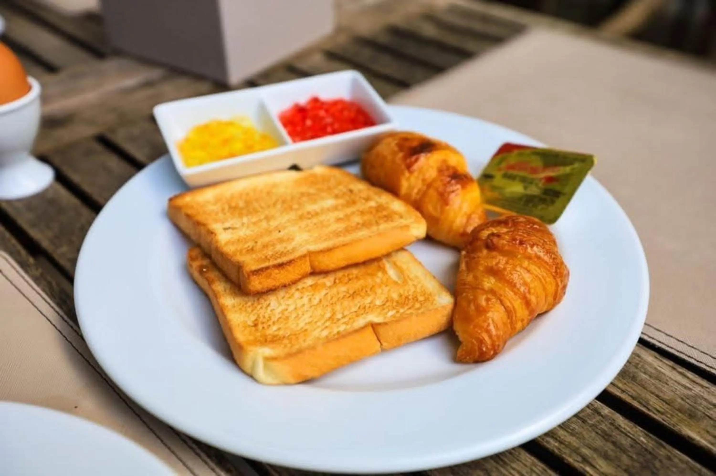 Food in Balcony Courtyard Sriracha Hotel & Serviced Apartments