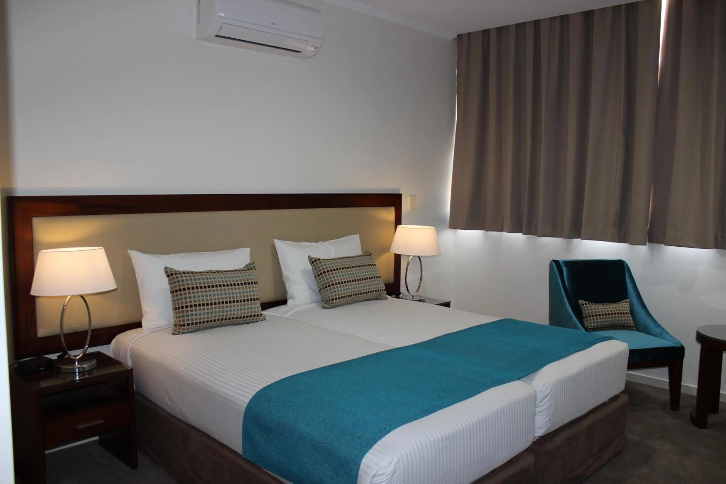 Bed in Quality Hotel Regent Rockhampton