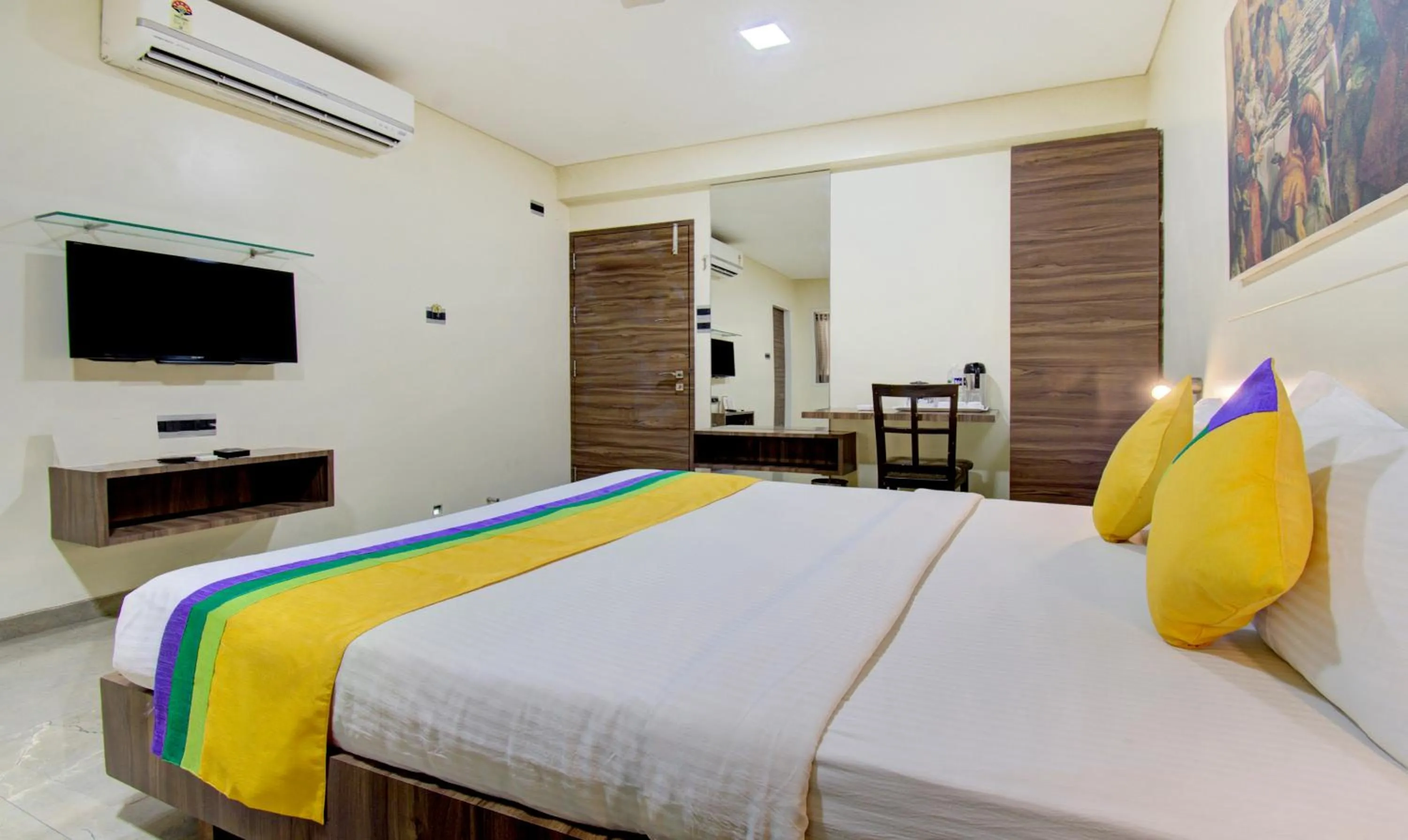 Bedroom, Bed in Treebo Lalaji's Executive