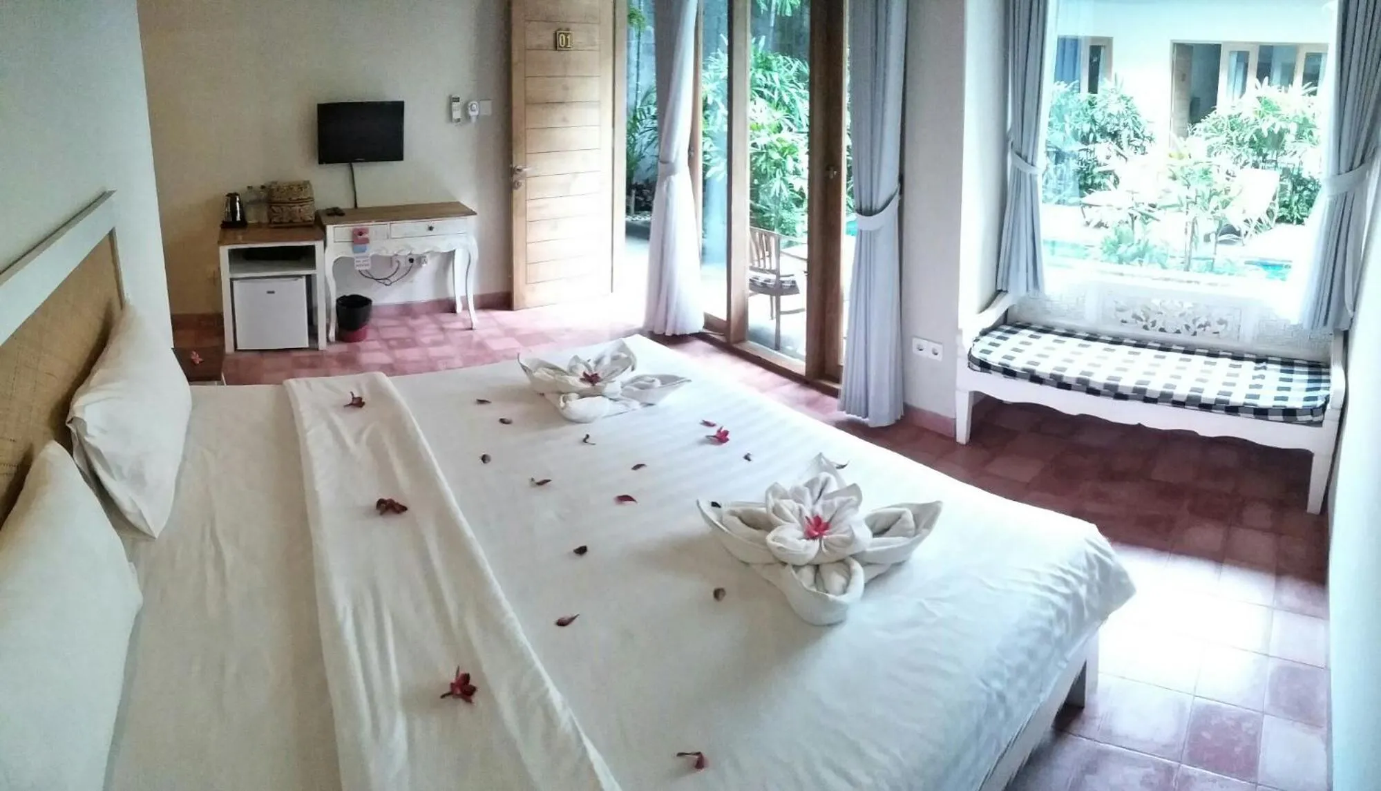 Bed in Jukung Guest House