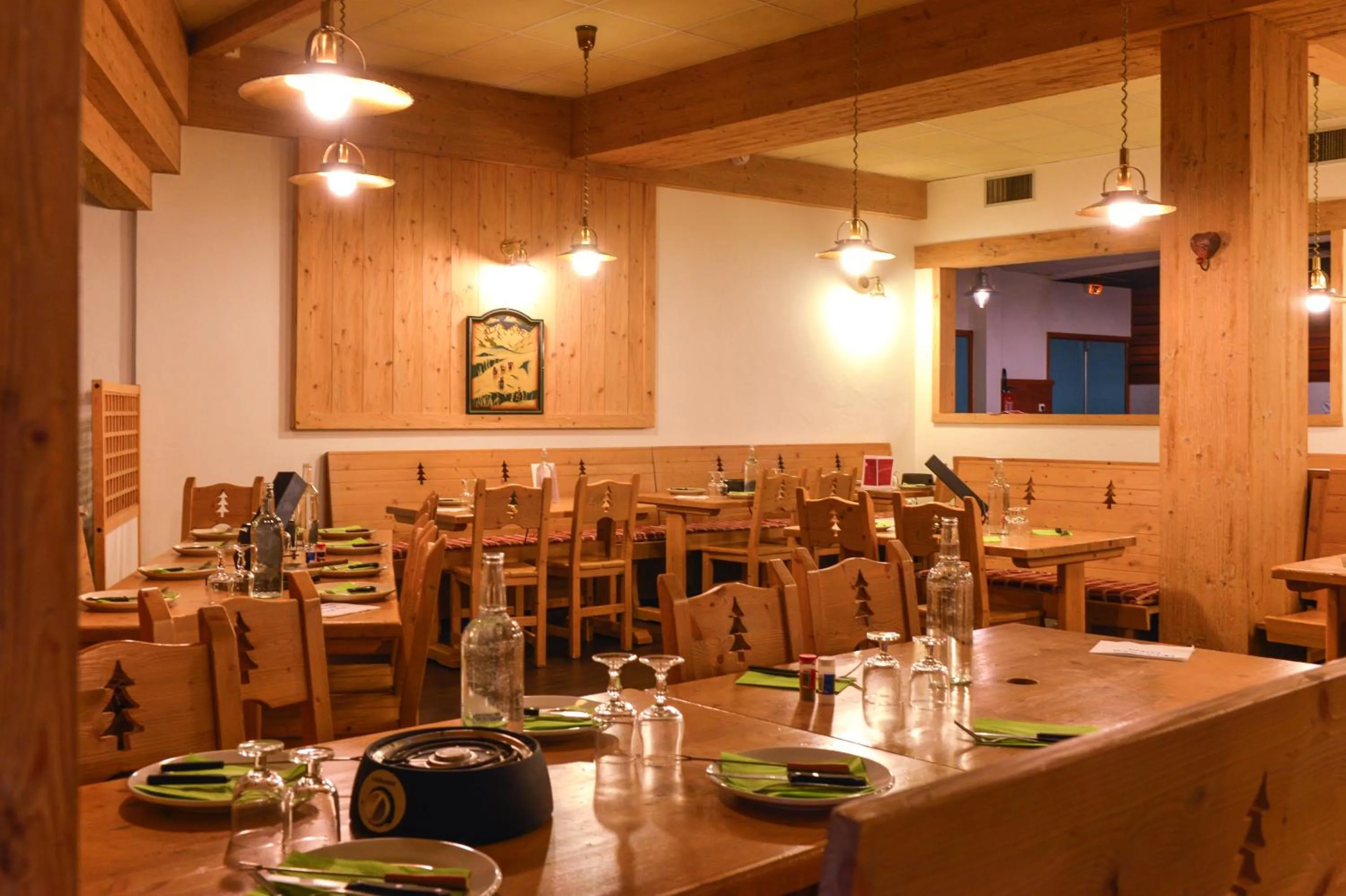 Restaurant/places to eat in Villages Clubs du Soleil - LES KARELLIS