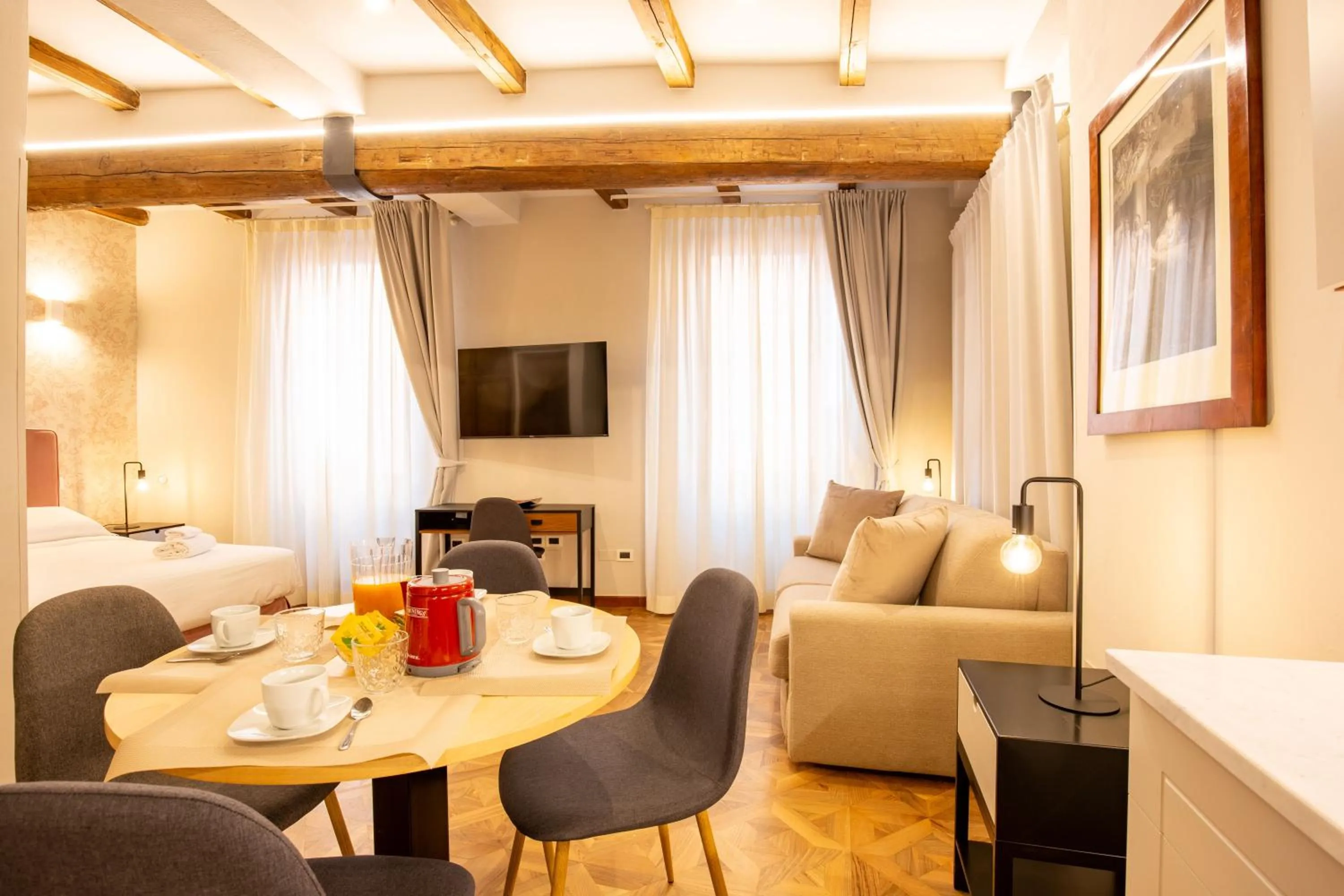 Living room in BolognaRoomscom - Falegnami Boutique