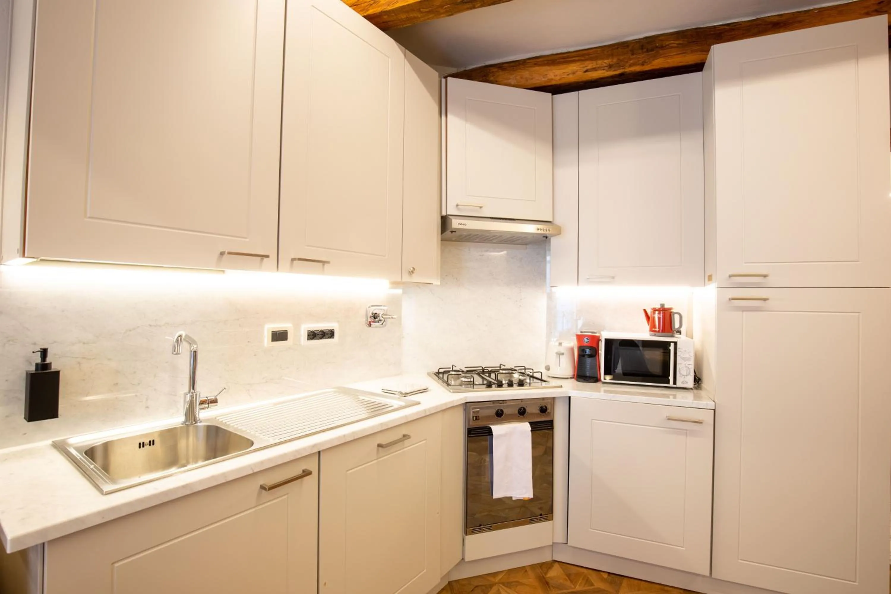 kitchen in BolognaRoomscom - Falegnami Boutique