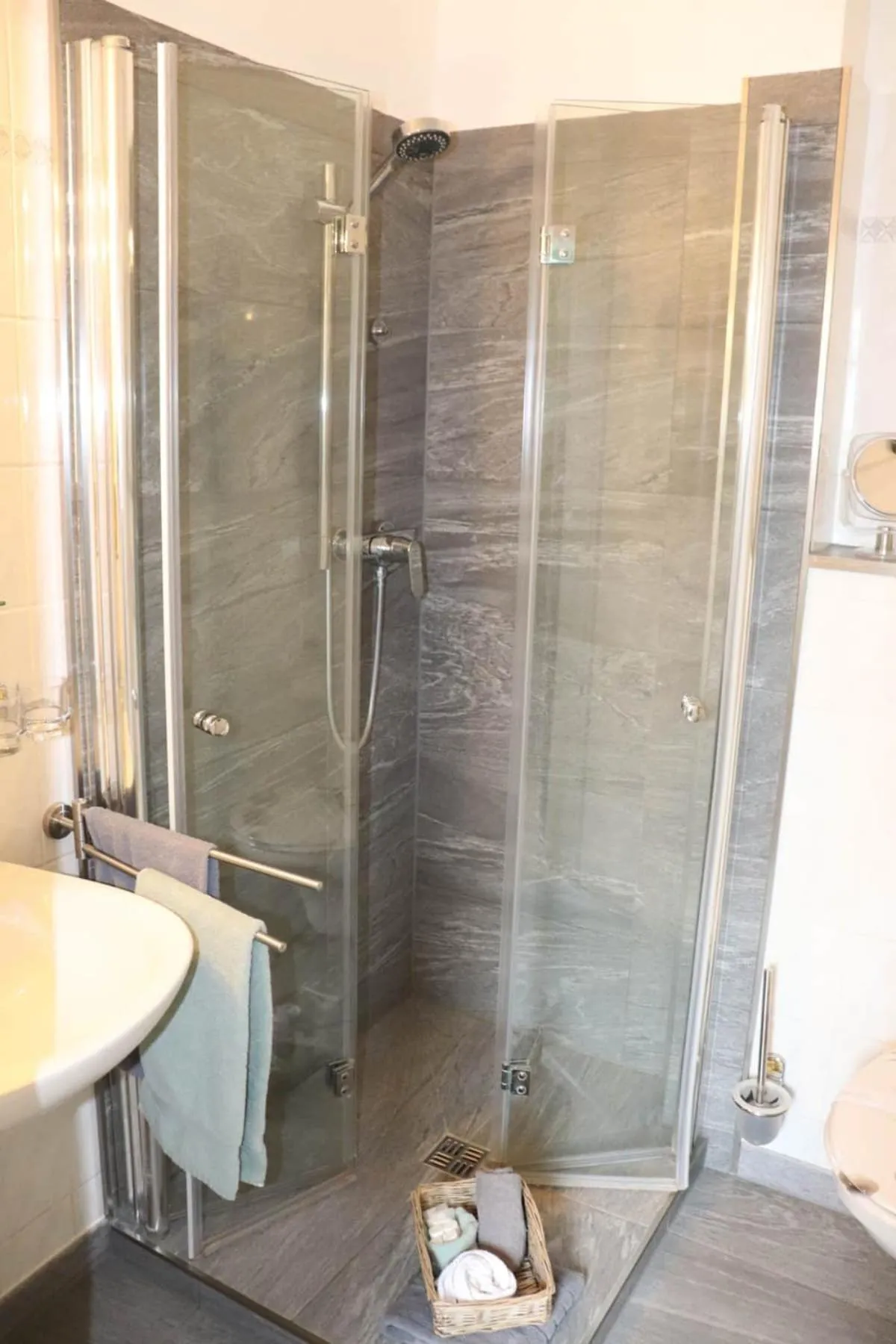Shower in Pension und Apartment Landhaus Fricke